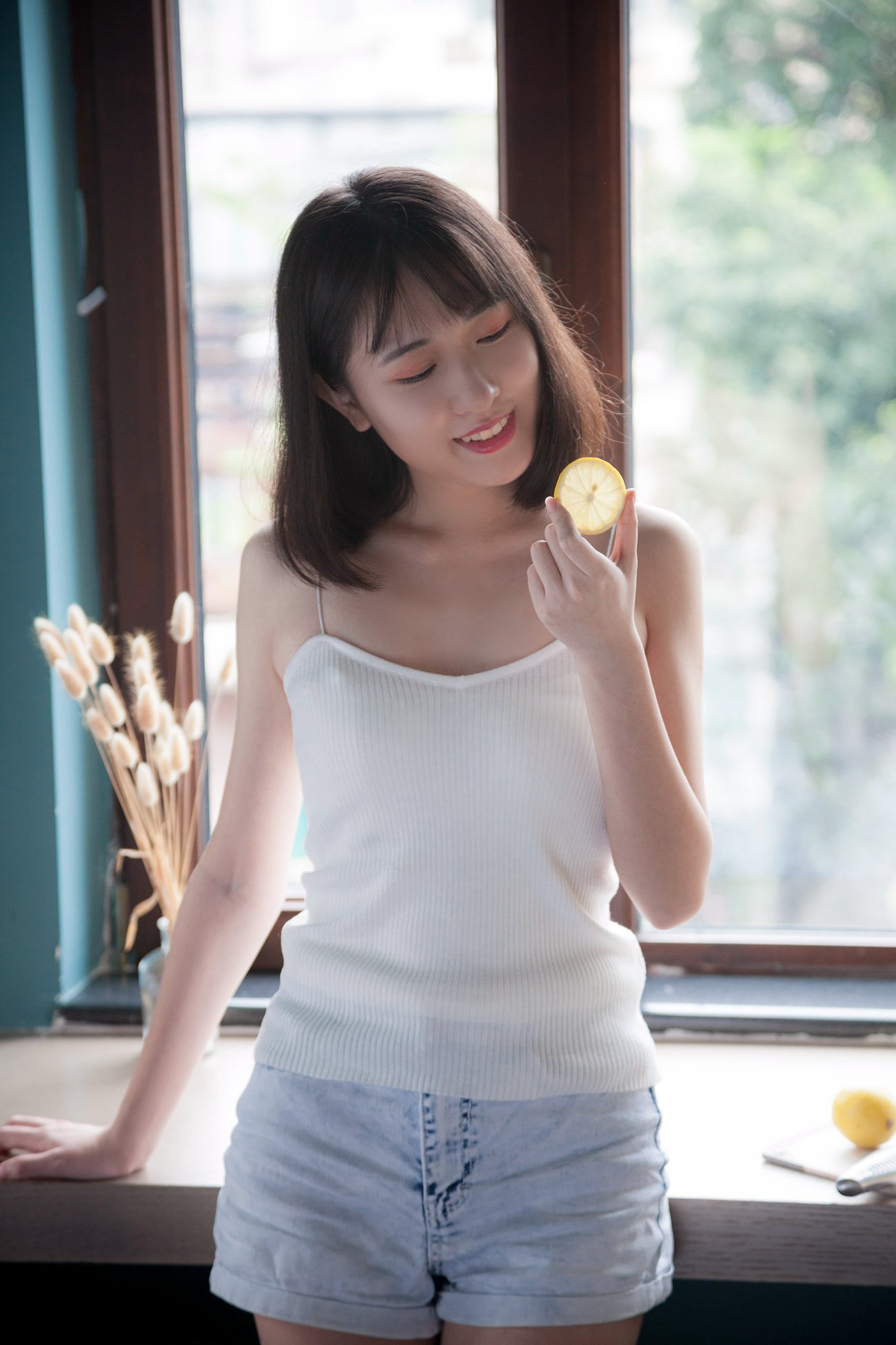 [YITUYU艺图语] 2021.10.30 柠檬味的夏天 琳琳 [22P/97MB]
