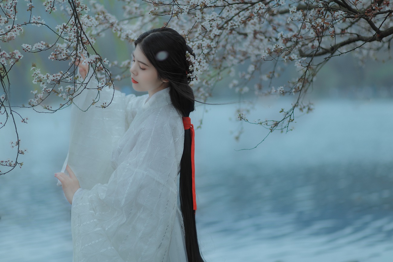 [YITUYU艺图语] 2021.12.31 杏花雨 晚晚 [21P/373MB]