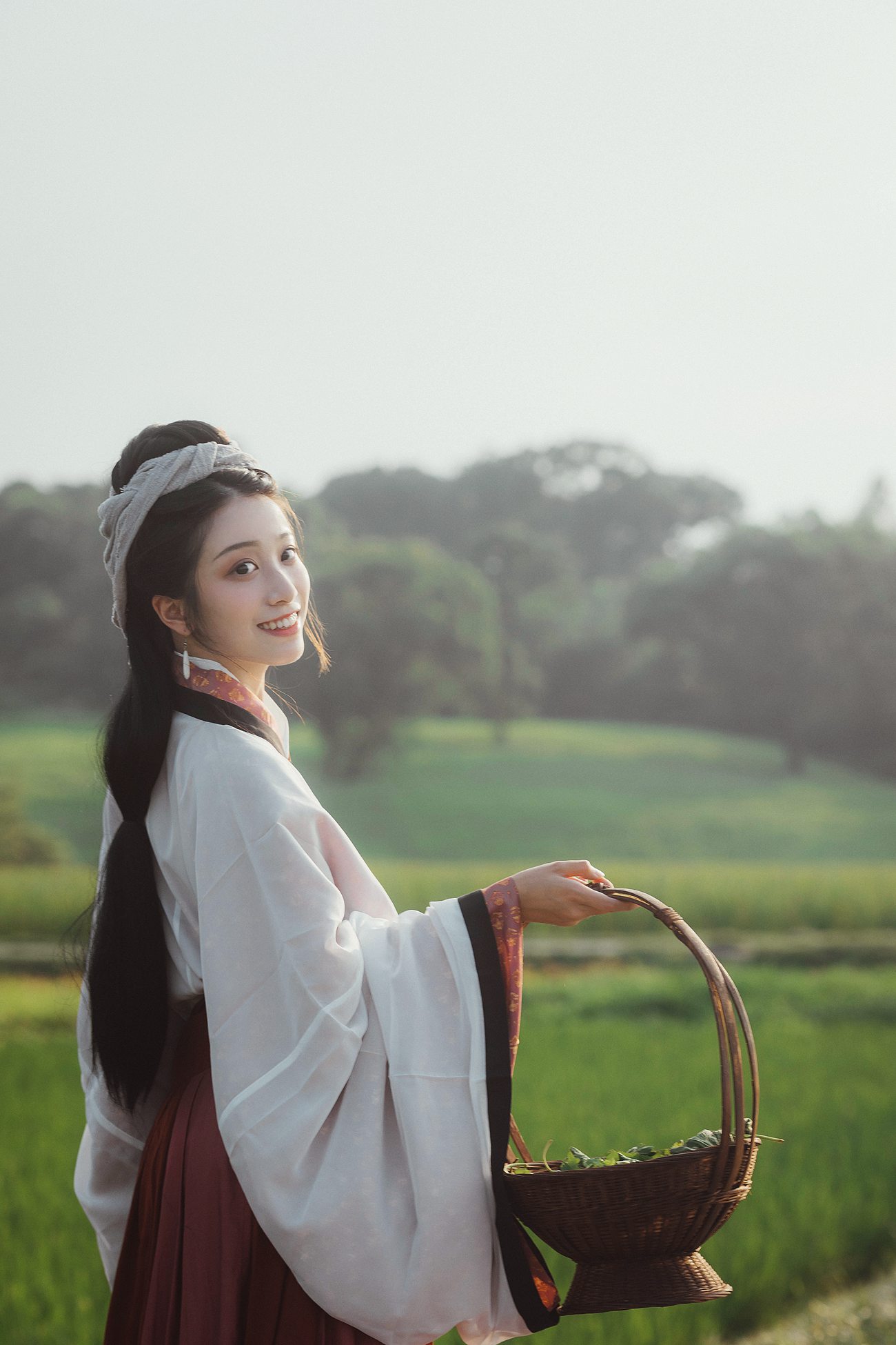 [YITUYU艺图语] 2022.01.01 罗敷 小清菡 [25P/339MB]