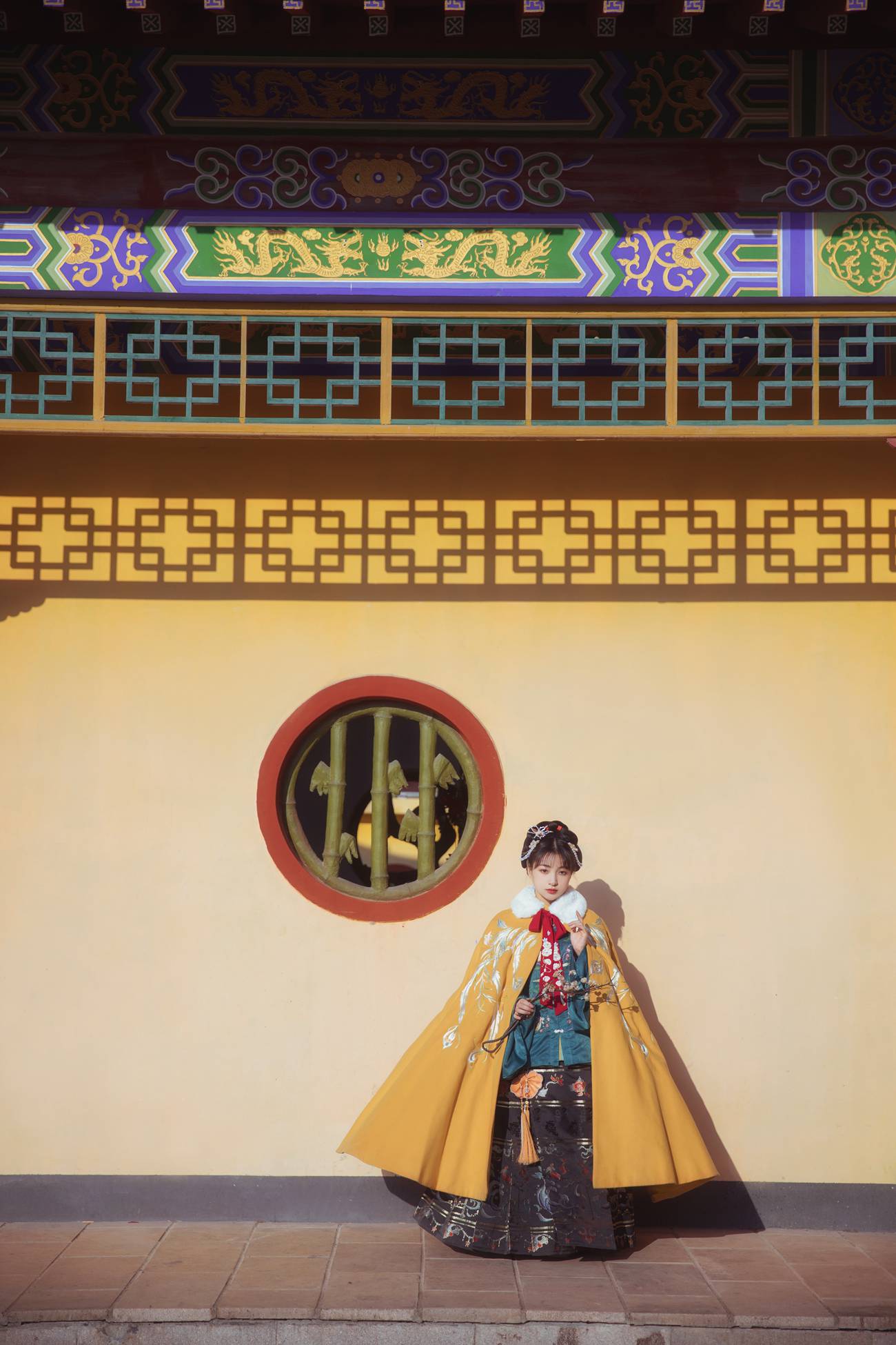[YITUYU艺图语] 2021.10.15 西天寺 一千只大日日 [18P/270MB]