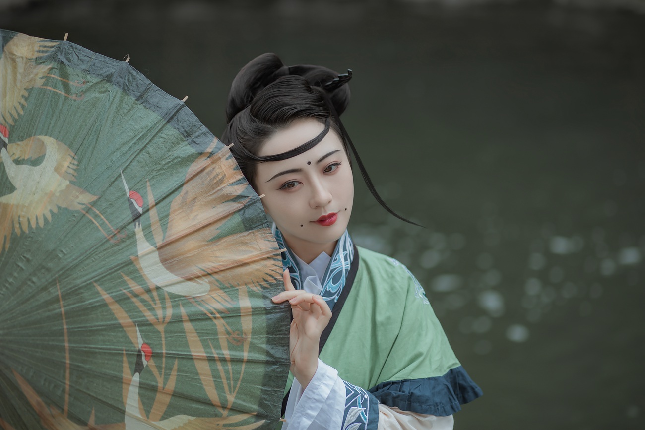 [YITUYU艺图语] 2021.12.17 青鸟 徐悦尔 [22P/354MB]