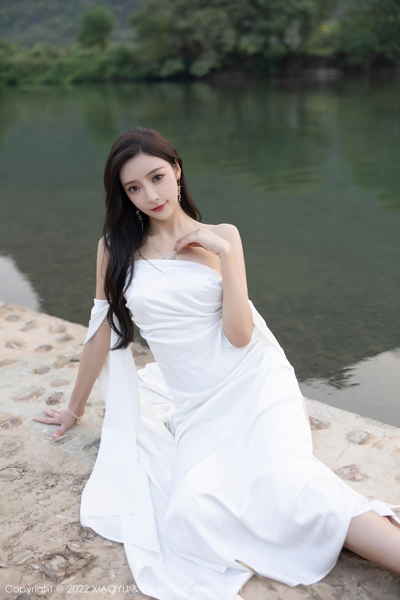 [XIAOYU语画界] 2022.10.18 VOL.884 王馨瑶yanni 杭州旅拍[88P/800MB]