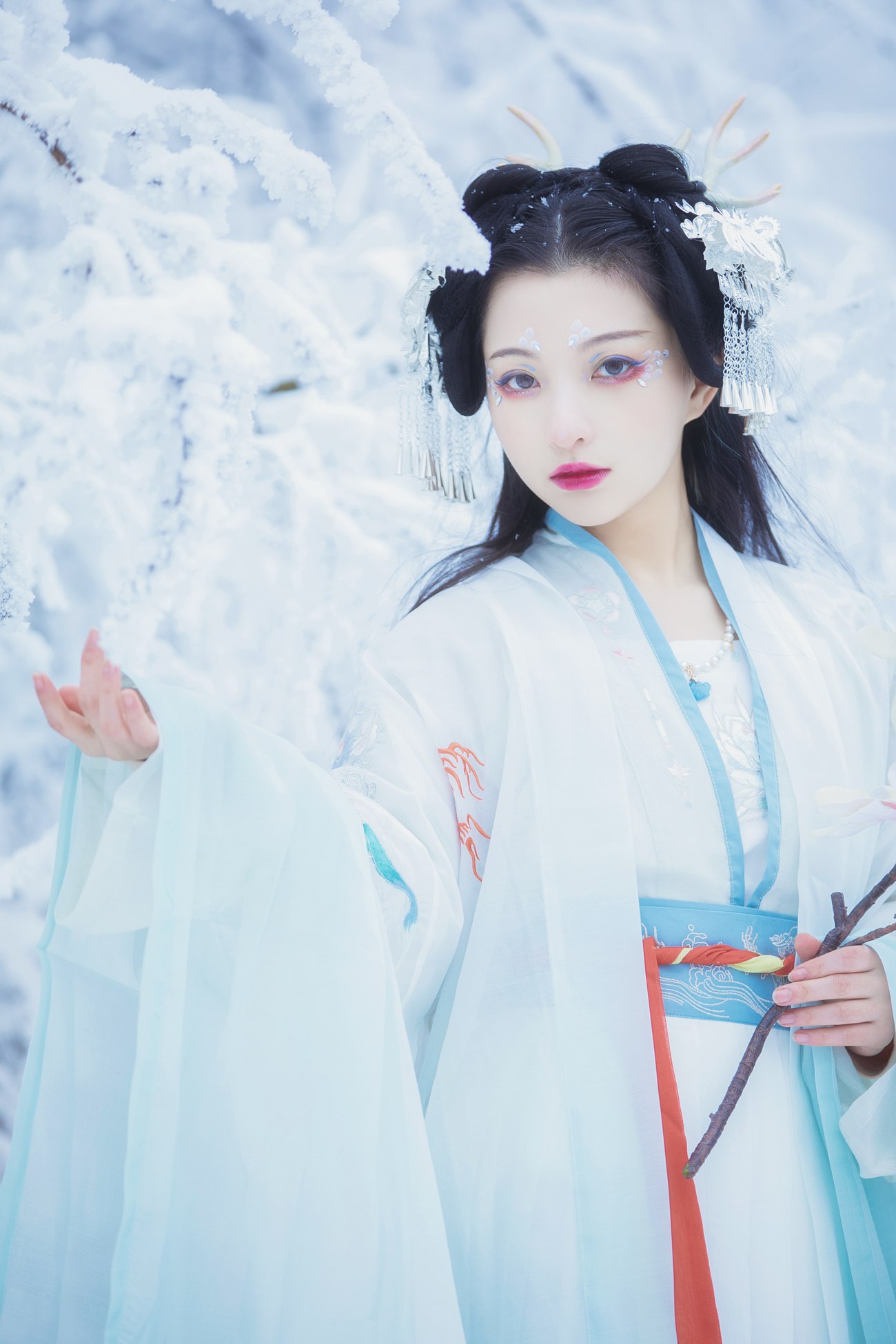 [YITUYU艺图语] 2022.01.12 雪妖 一千只大日日 [22P/164MB]