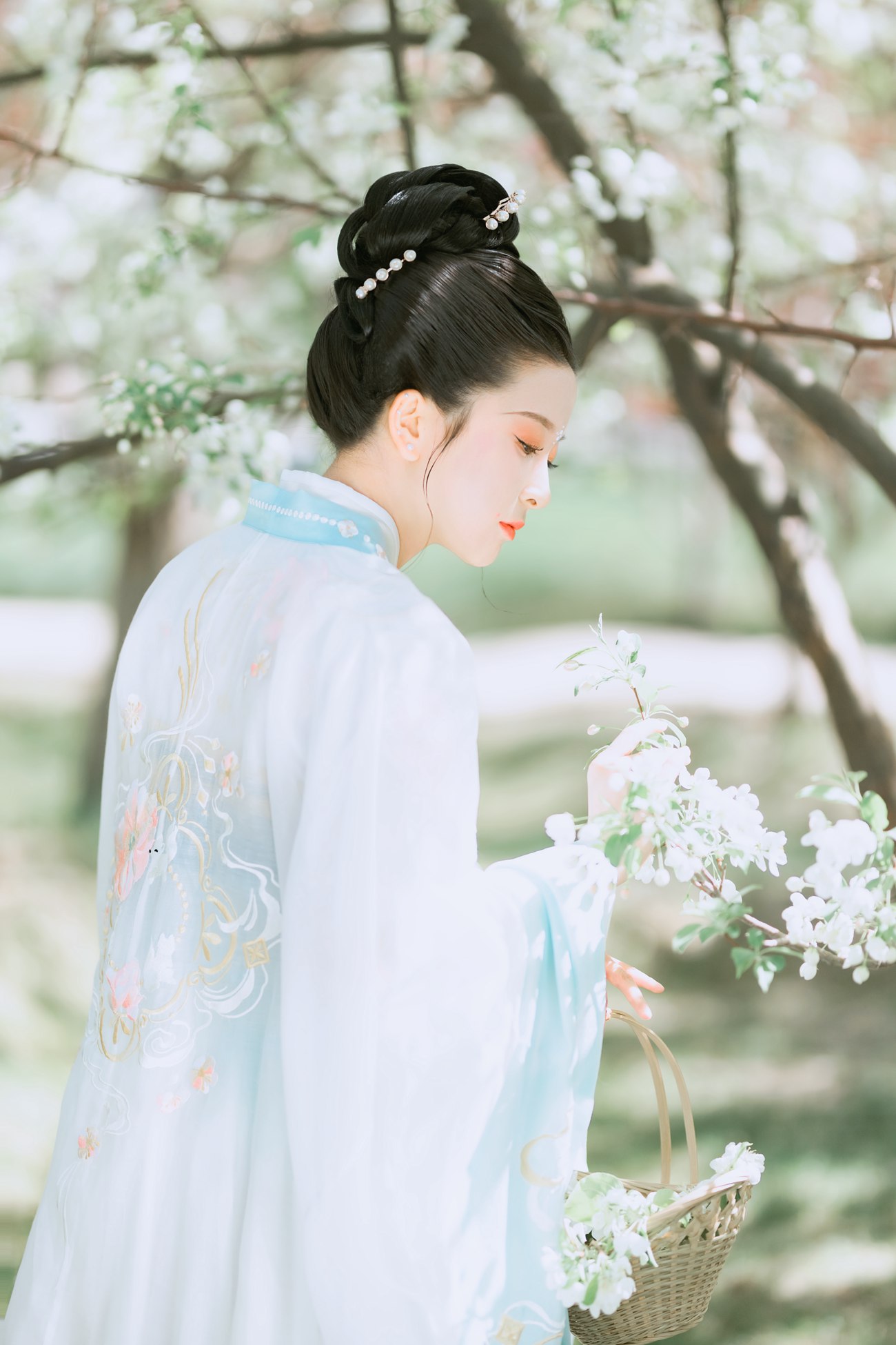 [YITUYU艺图语] 2021.10.30 花朝 Simple [22P/283MB]