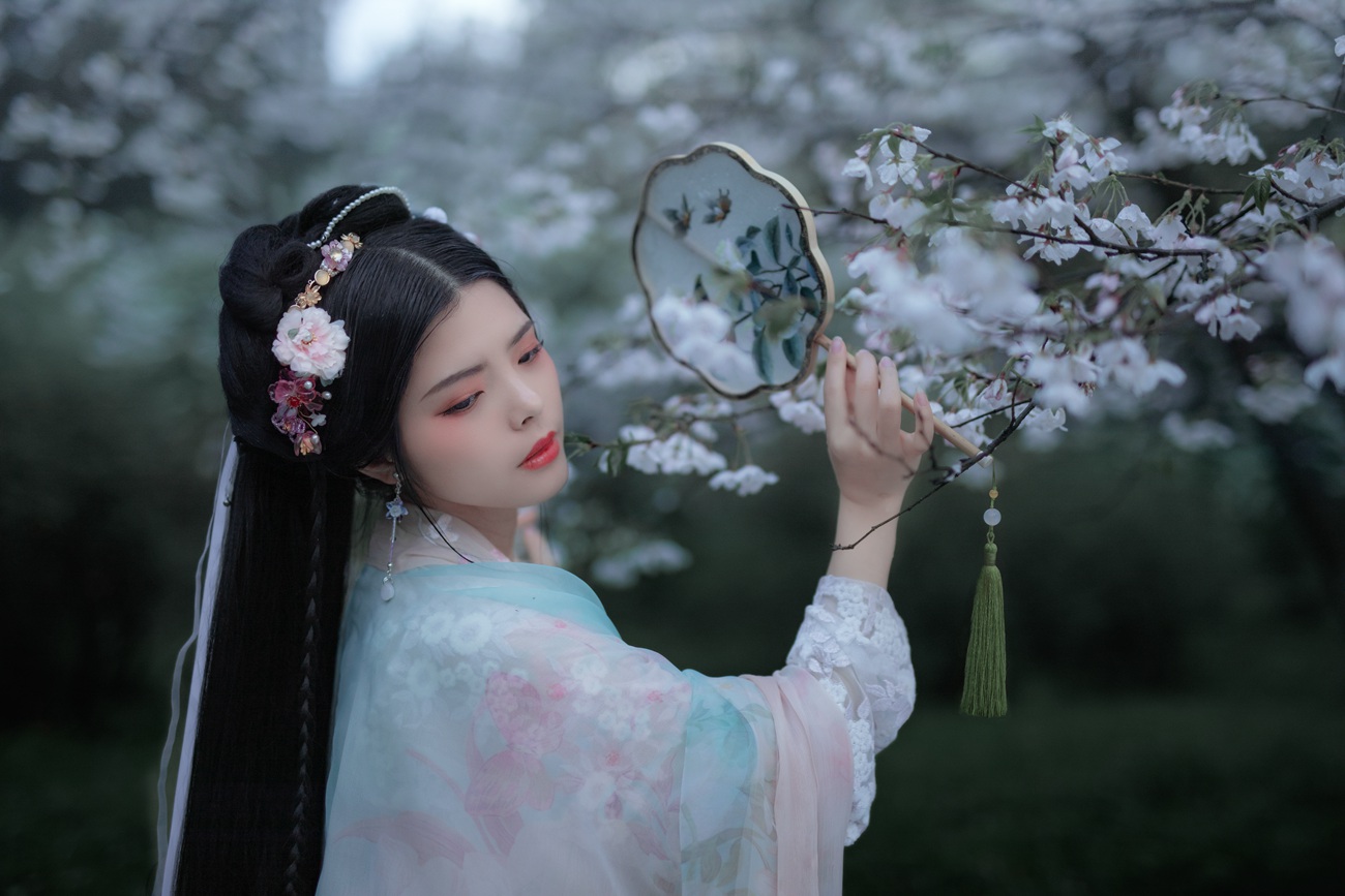 [YITUYU艺图语] 2021.12.31 樱 晚晚 [22P/398MB]