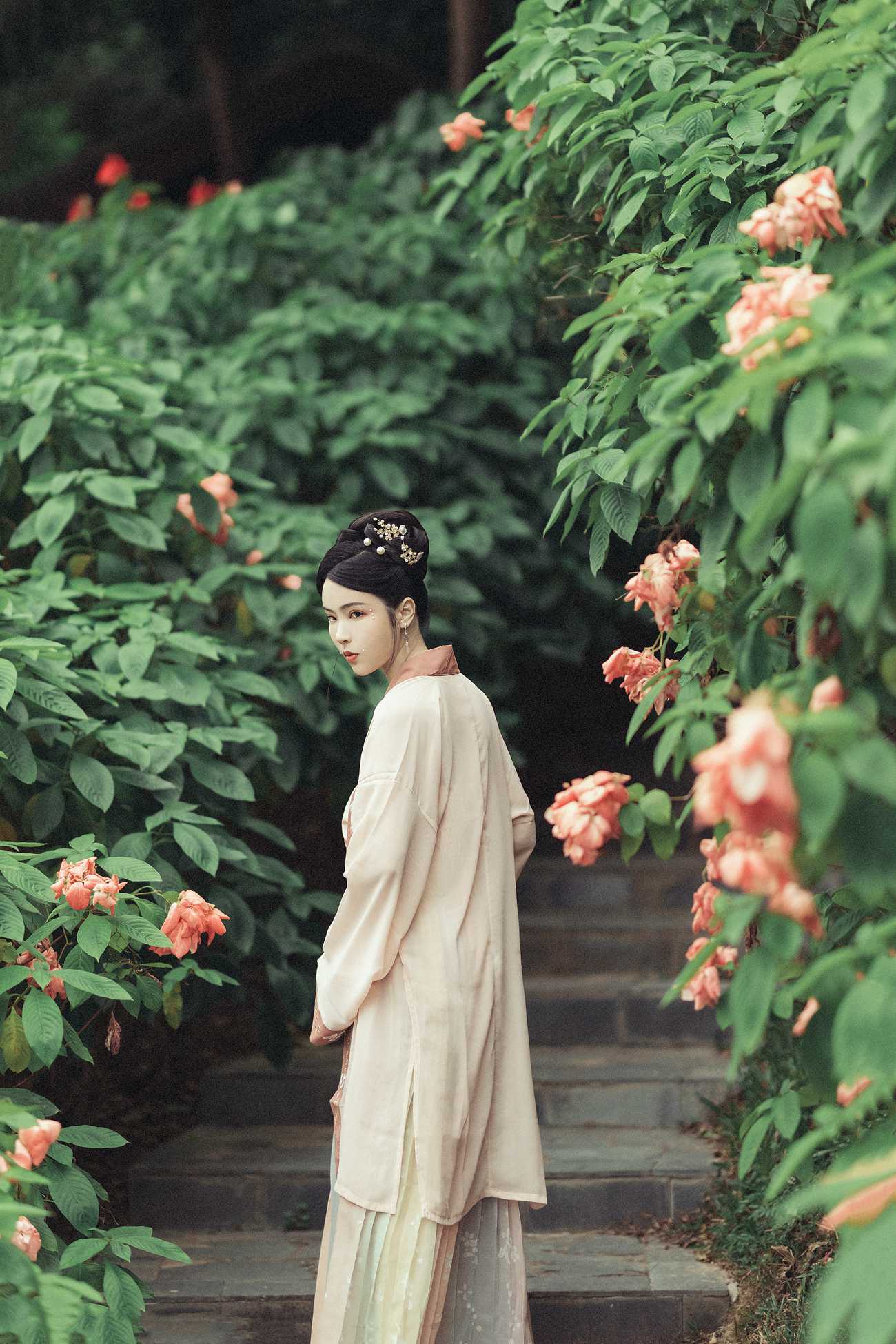 [YITUYU艺图语] 2022.01.04 花期不待 三重子 [27P/579MB]