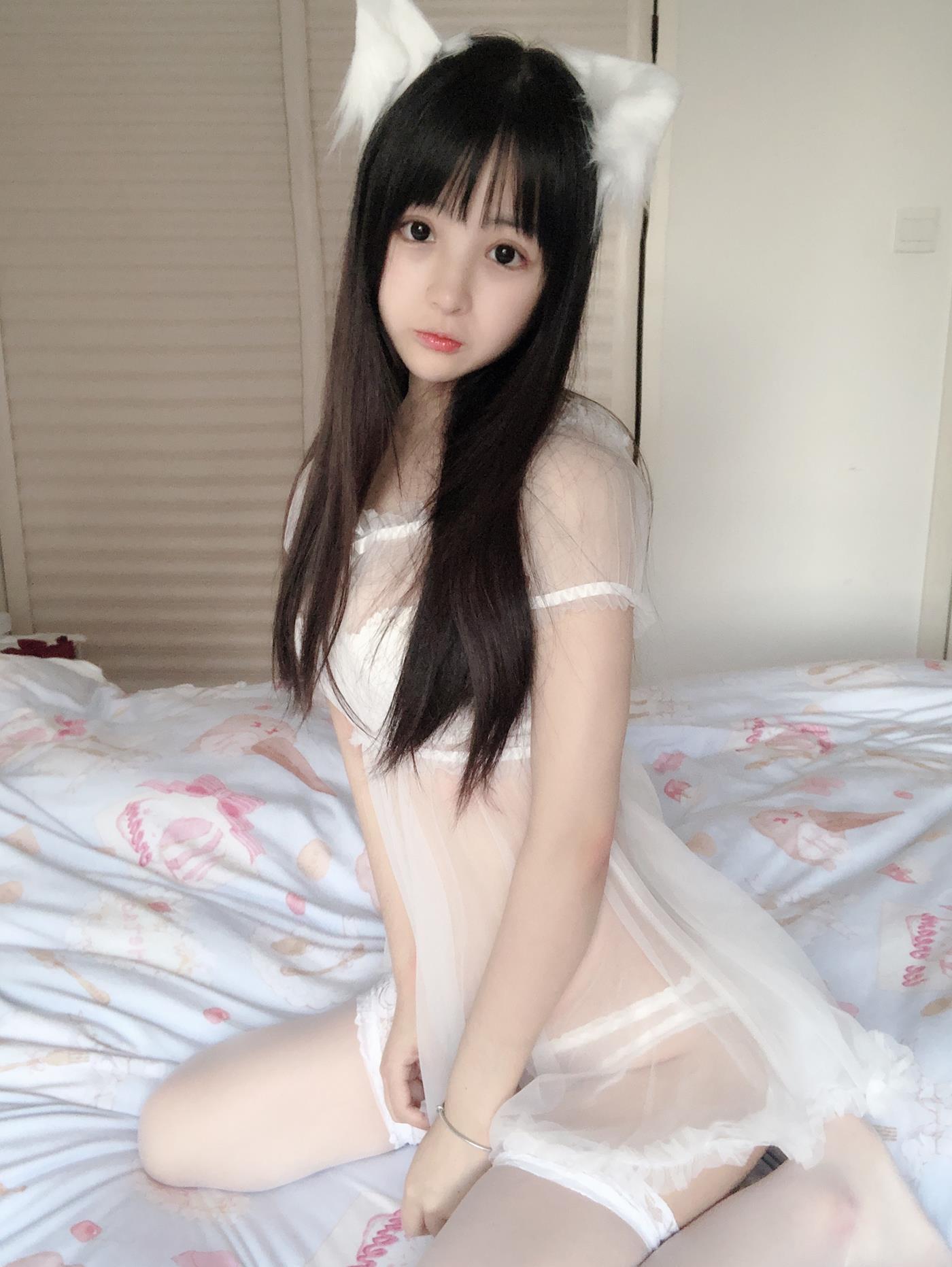 桜井宁宁  - 小白猫 蕾丝内衣[31P/34MB]