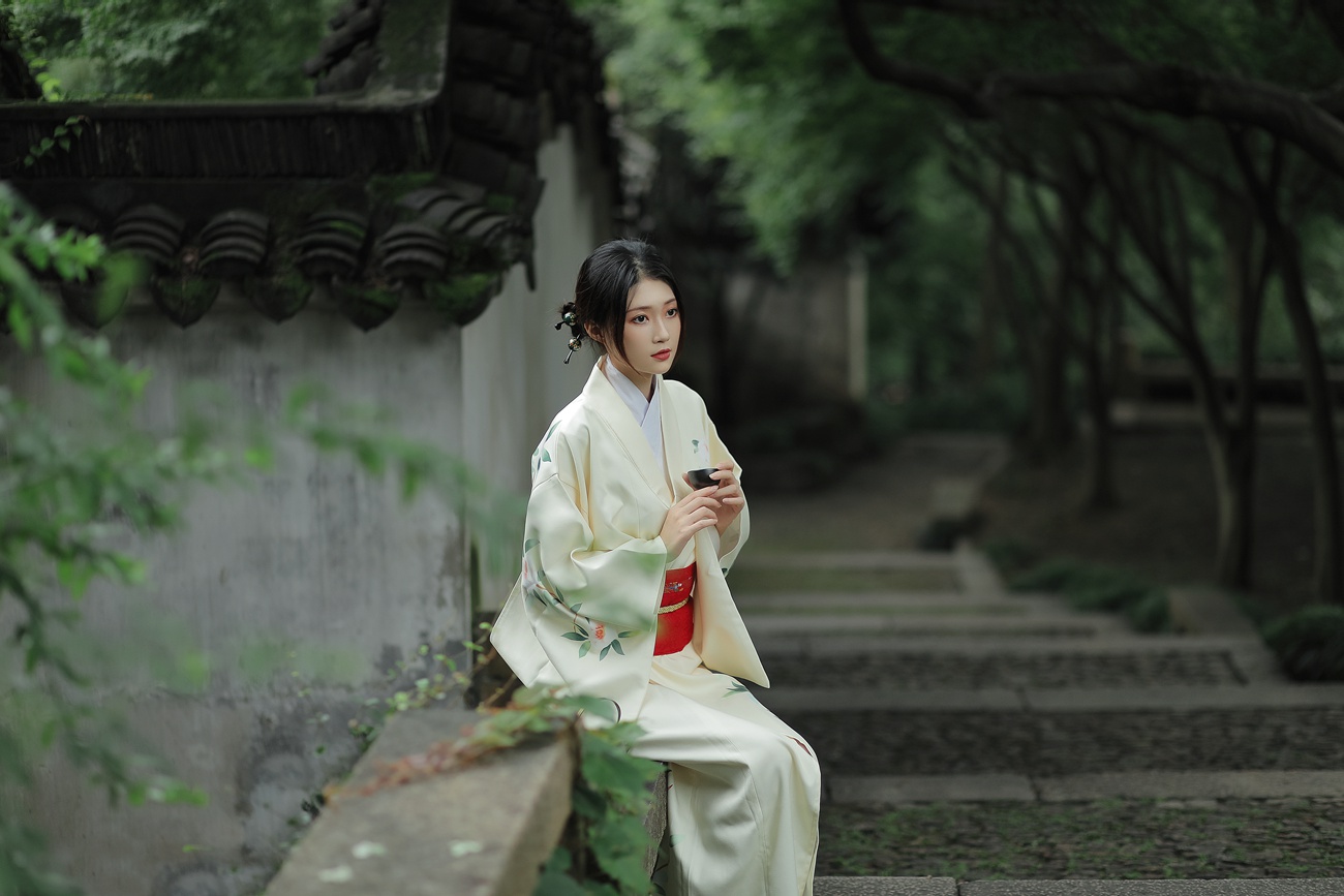 [YITUYU艺图语] 2022.01.08 四月桃林 柳柳 [35P/408MB]