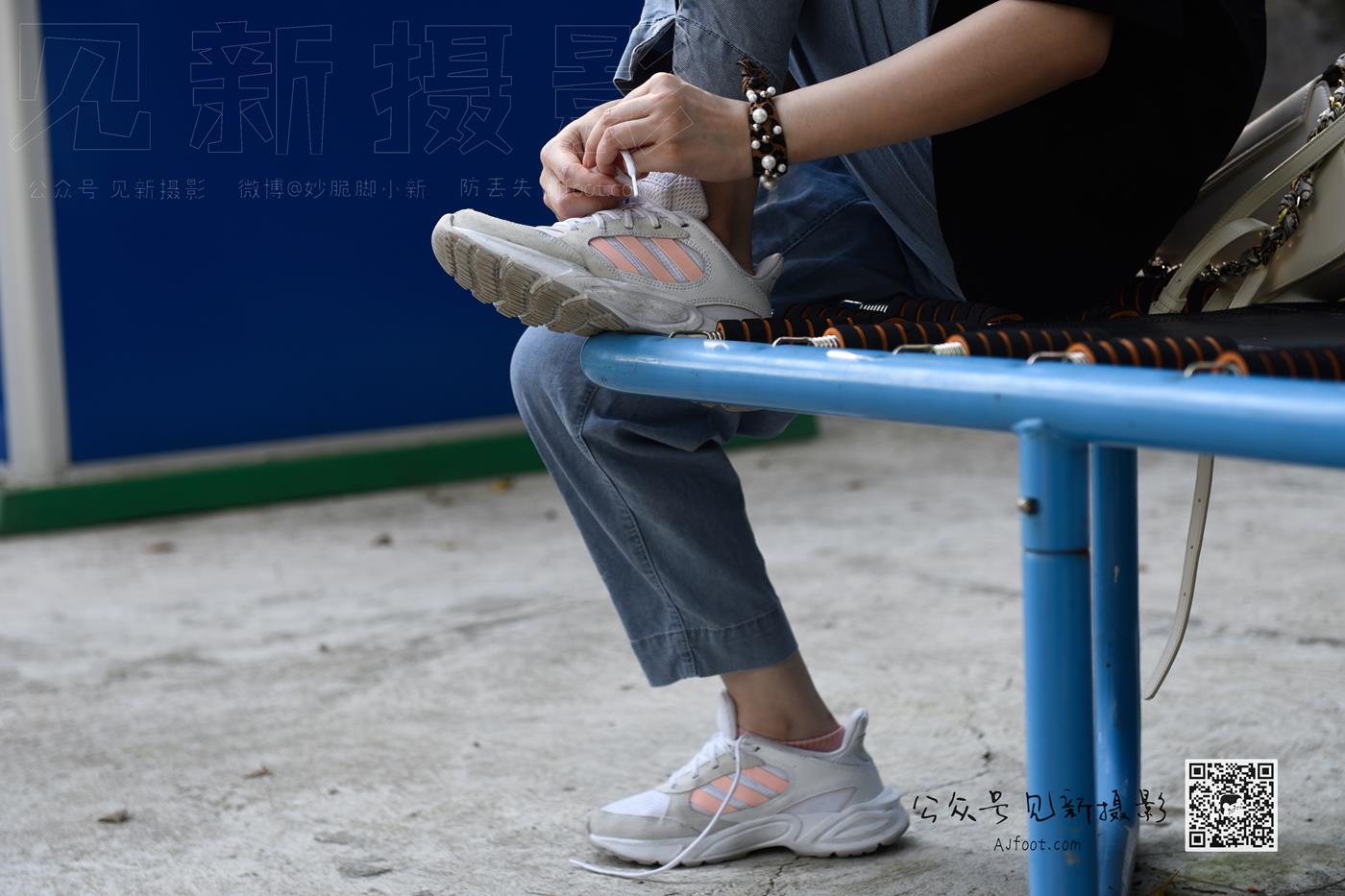 [见新摄影]NO.013 大学护理美女户外牛仔裤棉袜[63P/1V/1.62GB]