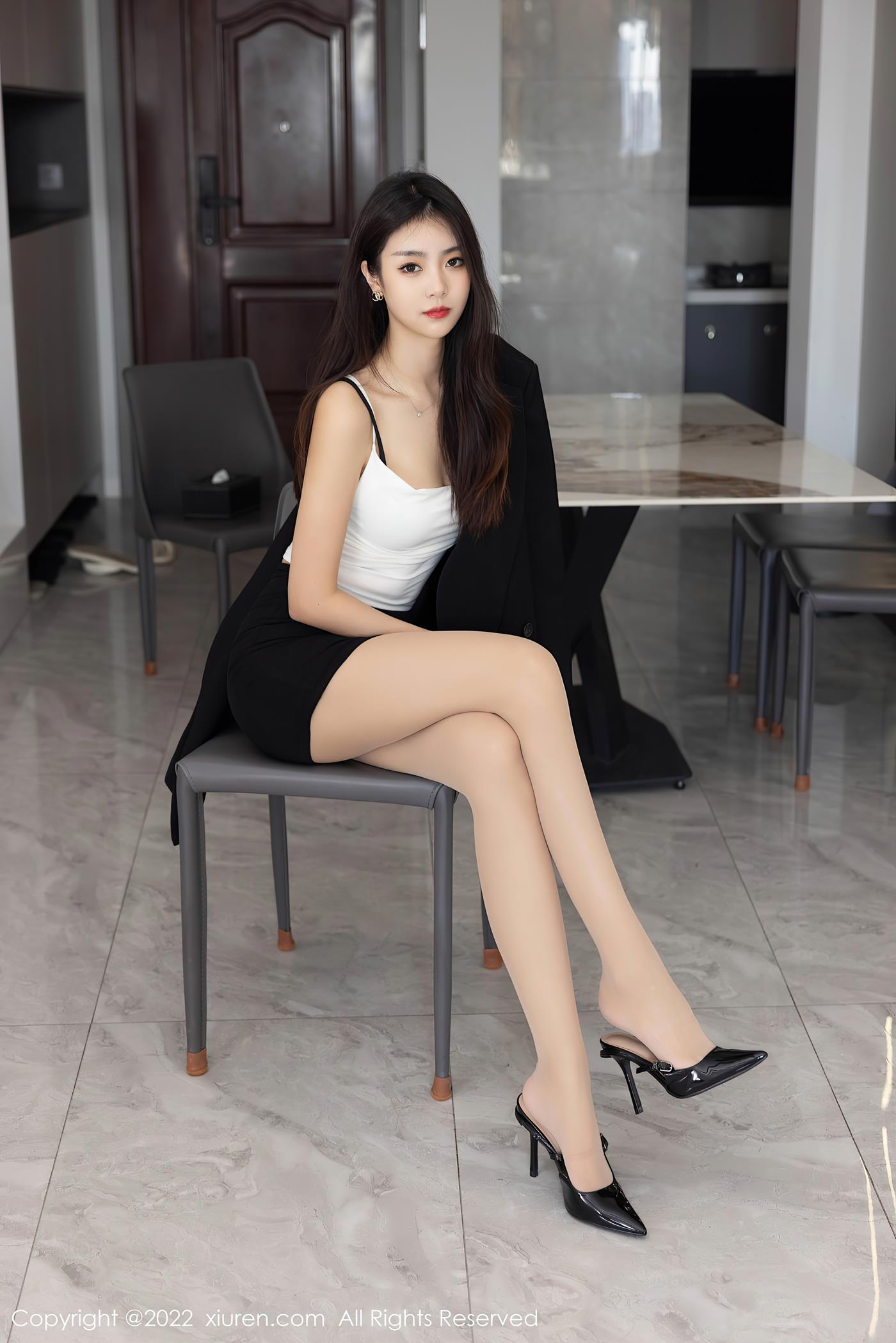 [Xiuren秀人网]2022.09.01 NO.5530 可樂Vicky[63+1P/599MB]