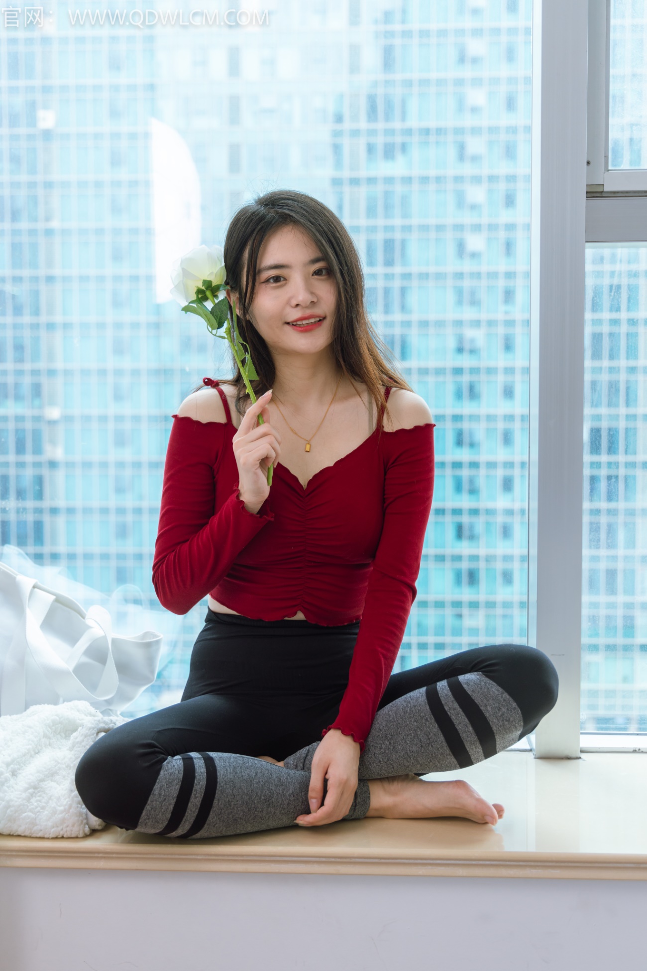 物恋传媒 NO.1265 然然-红色蔷薇[170P/1V/4.47GB]