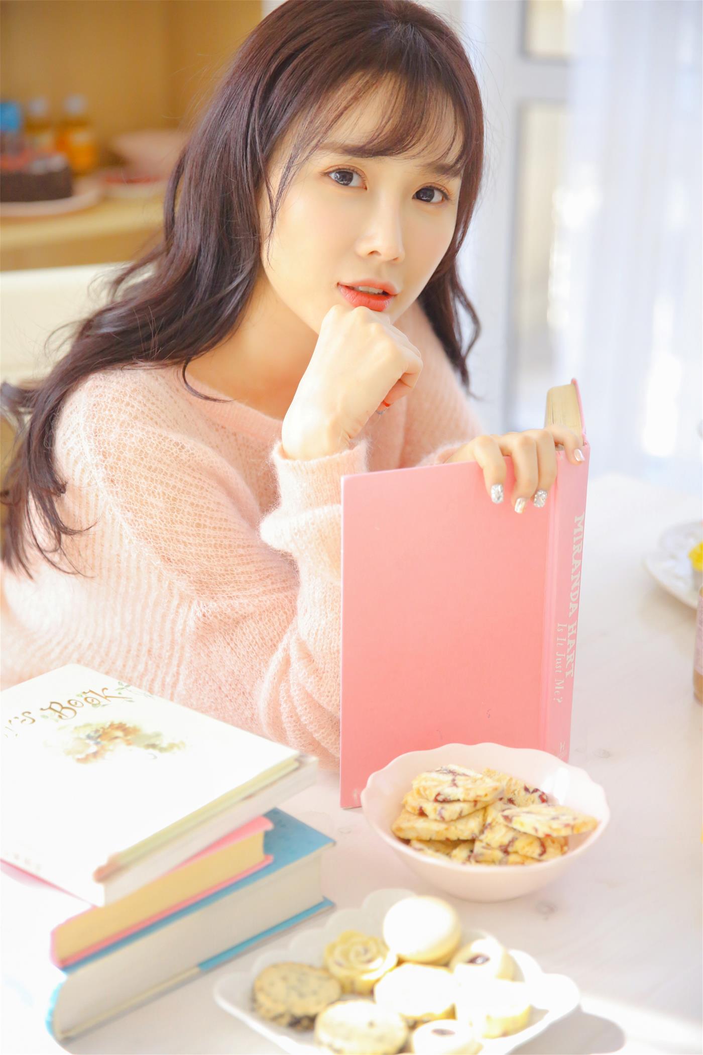 [YALAYI雅拉伊] 2022.10.24 NO.982 飘逸身姿[29P/237MB]