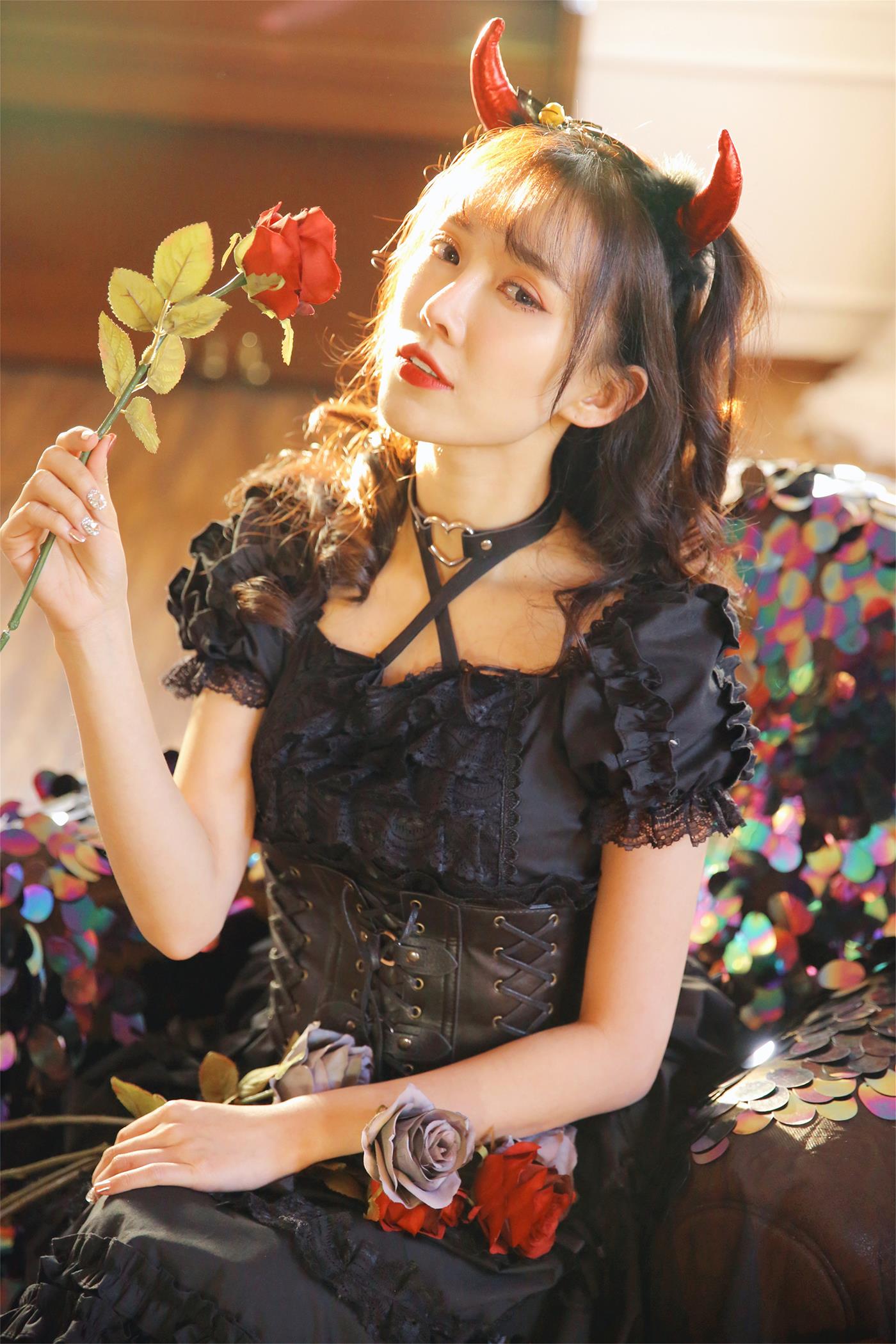 [YALAYI雅拉伊] 2022.11.26 NO.987 小妖精[39P/610MB]