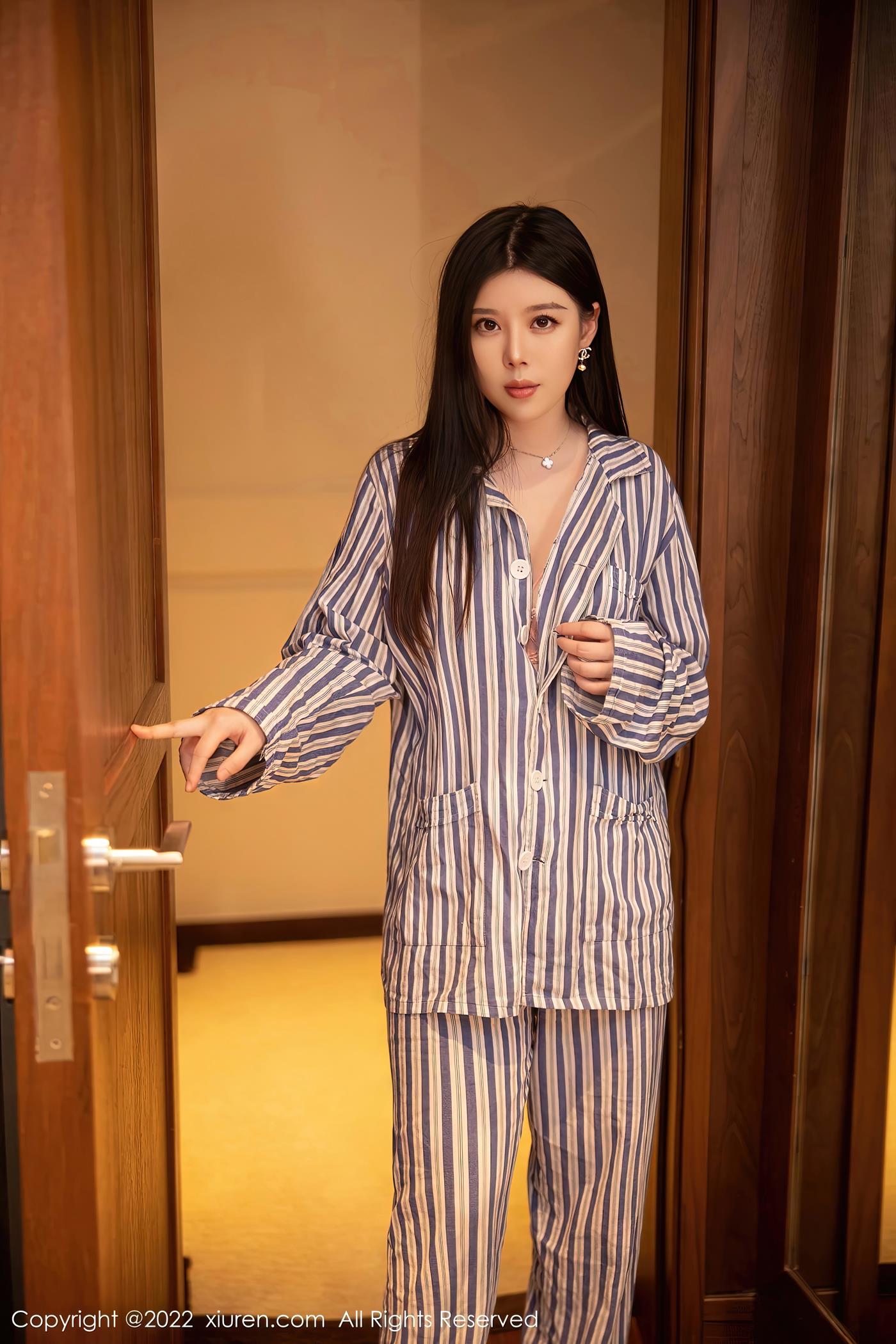 [Xiuren秀人网]2022.11.08 NO.5820 白茹雪[82+1P/660MB]