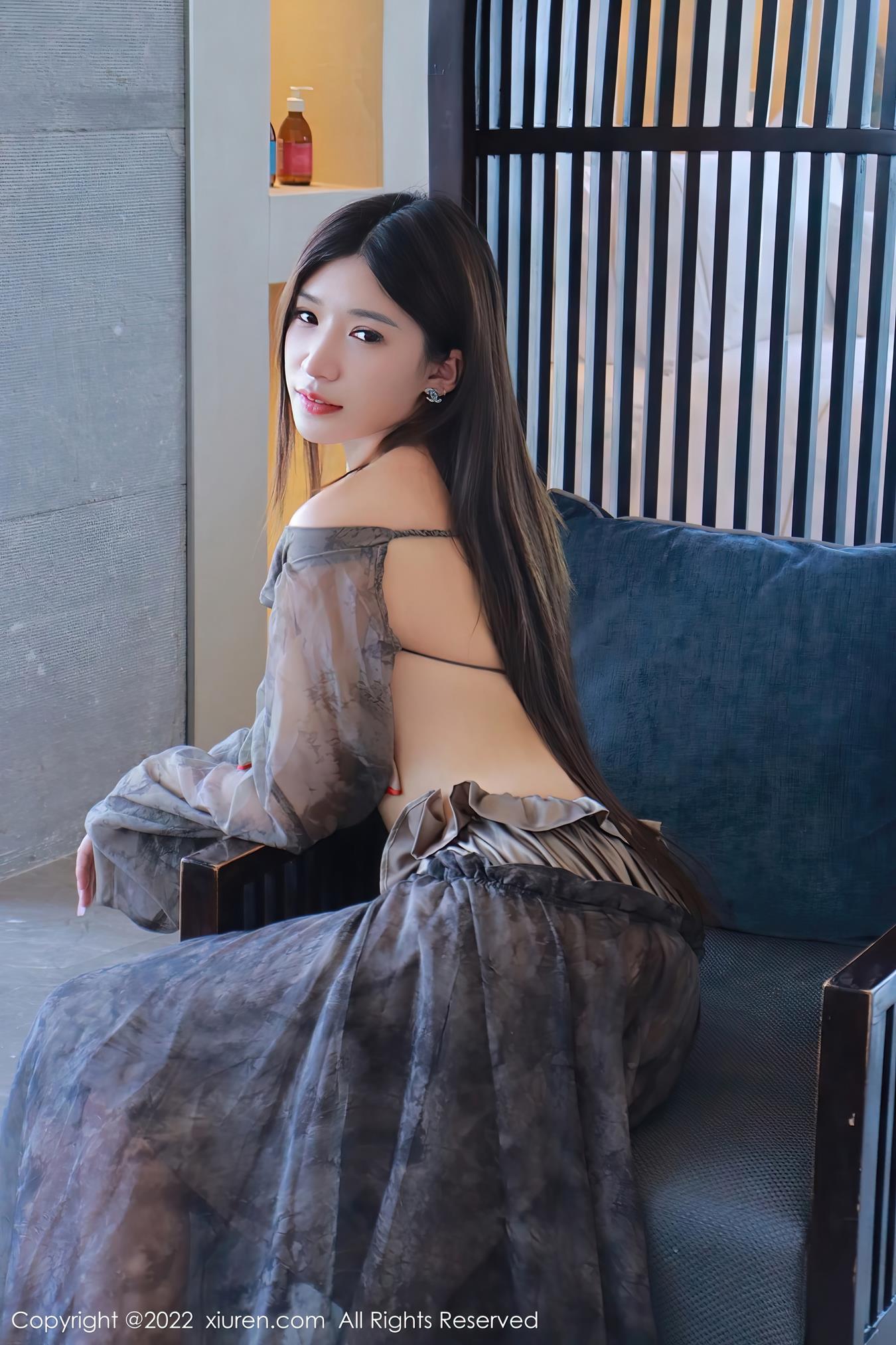 [Xiuren秀人网]2022.11.15 NO.5857 hebe韩心雨[50+P/421MB]