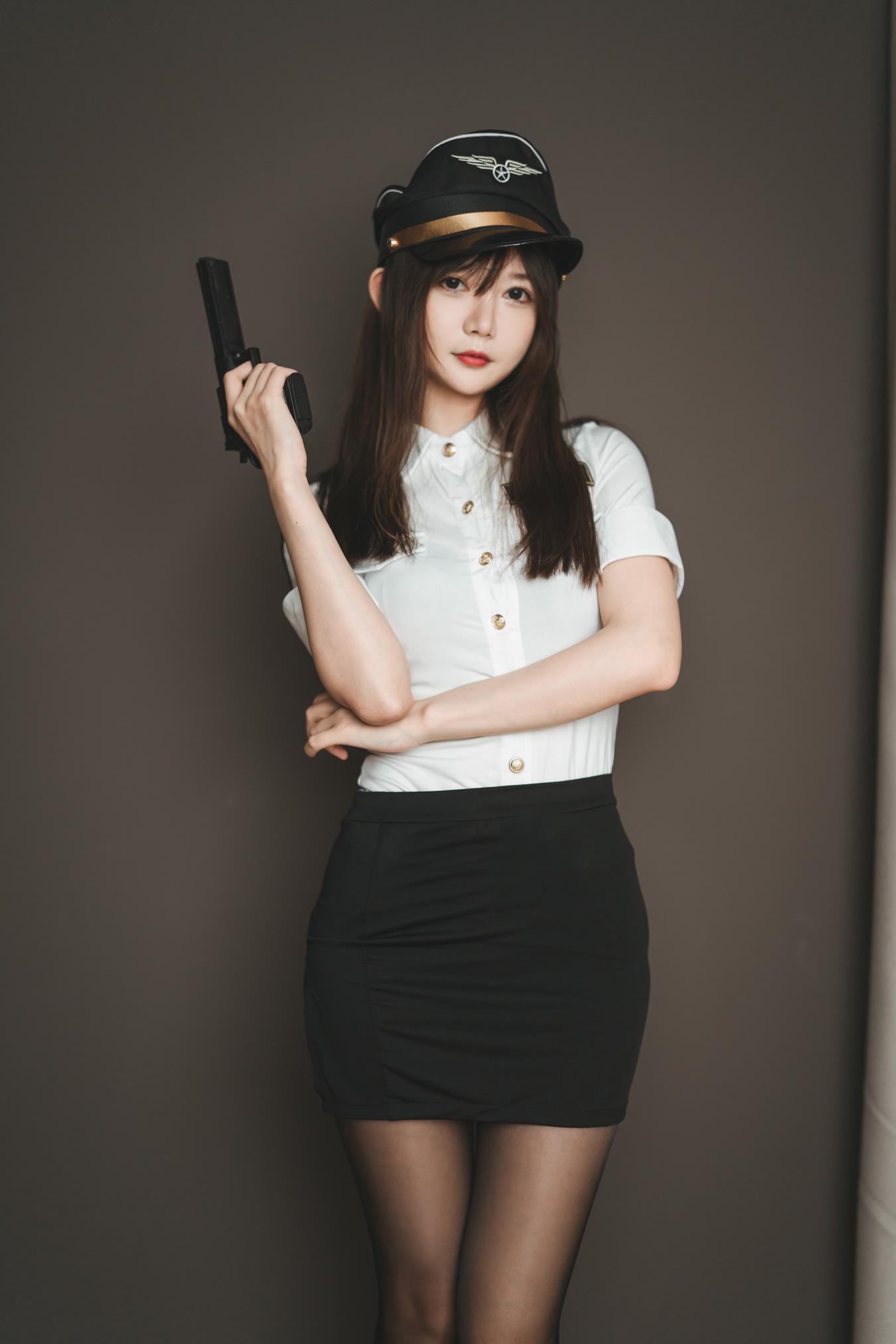 51酱 制服 [71P/399MB]