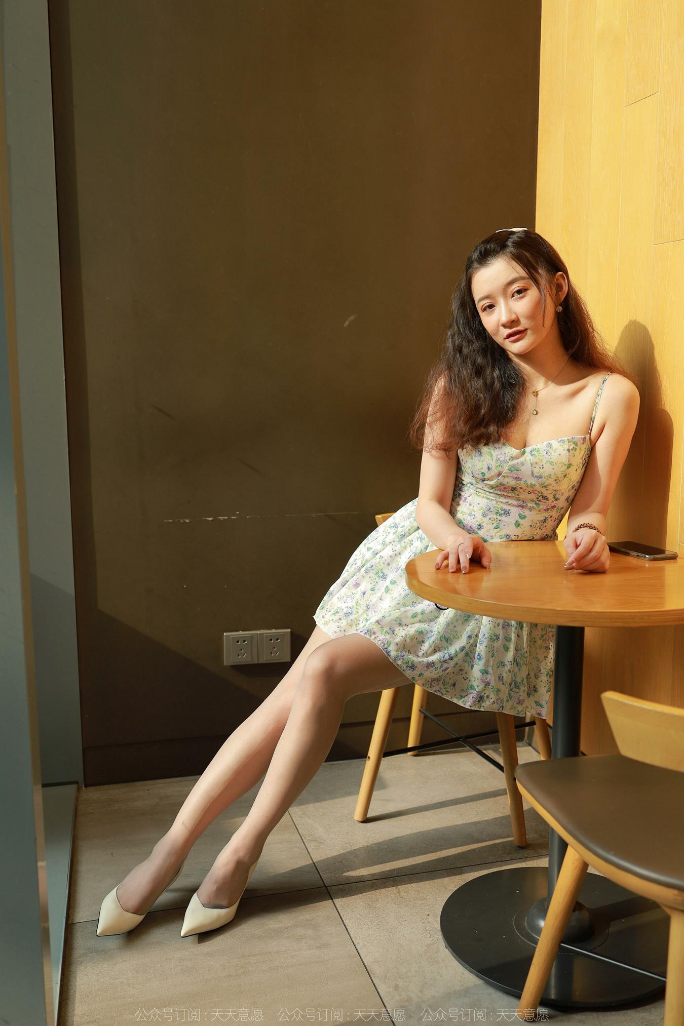 [IESS异思趣向] 2022.06.27 丝享家1130：秋秋《下午奶茶》[78P/110MB]