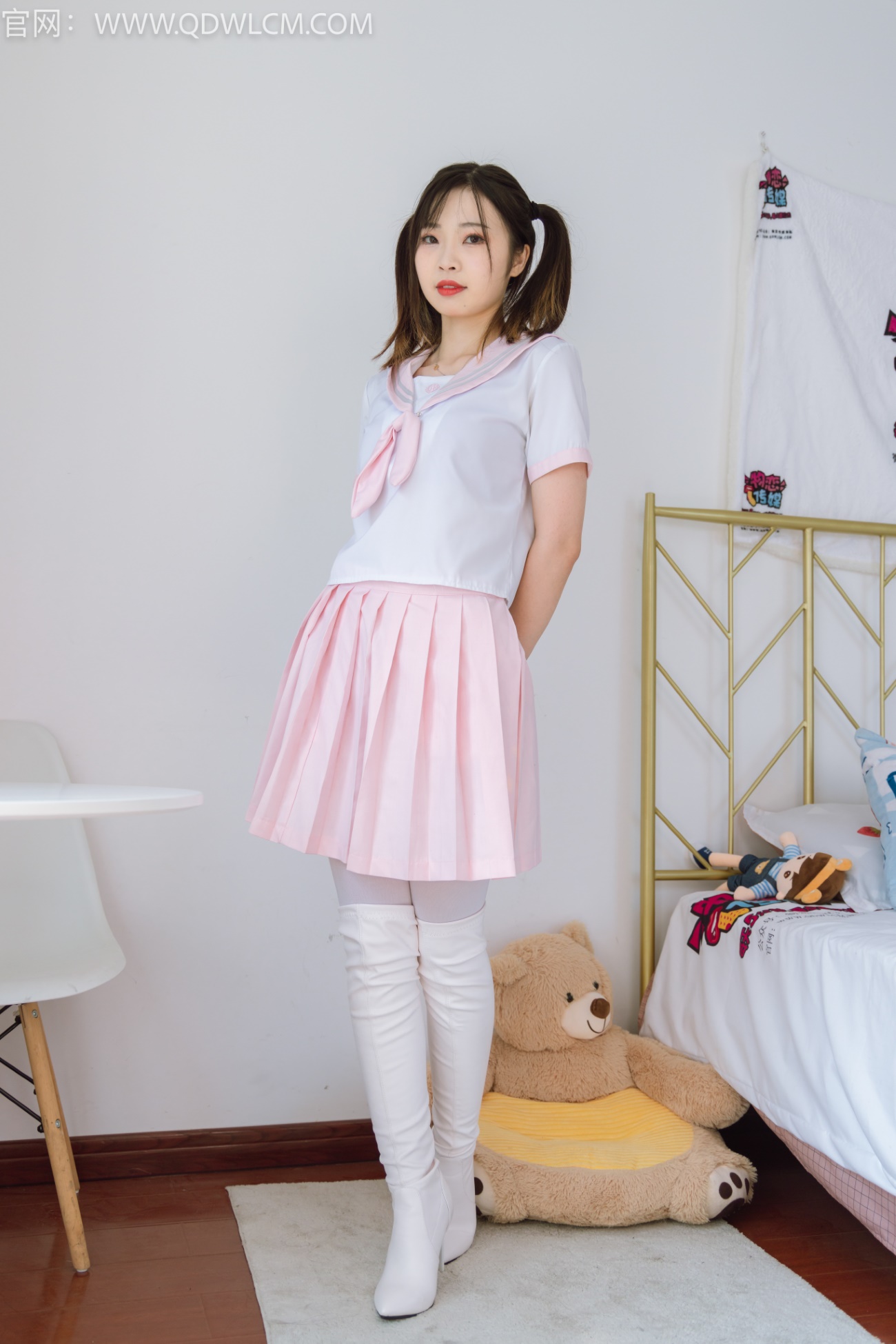 物恋传媒 NO.1335 挽挽-星光降落[150P/1V/4.05GB]