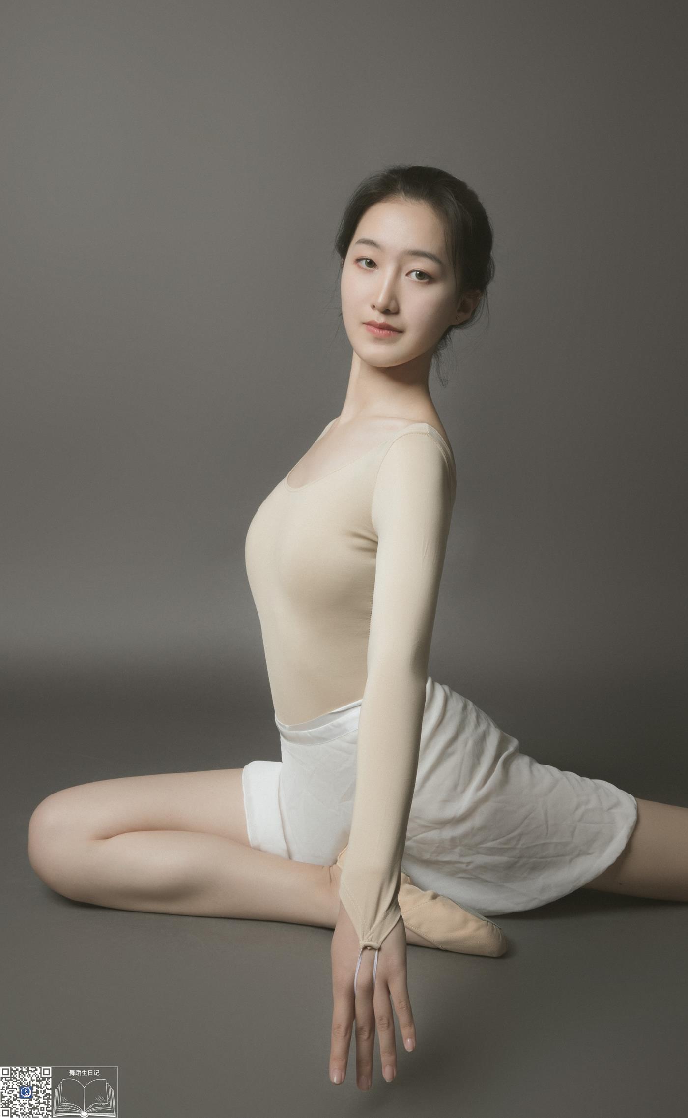 [GALLI嘉丽]舞蹈生日记 - 欣美[35P/113MB]