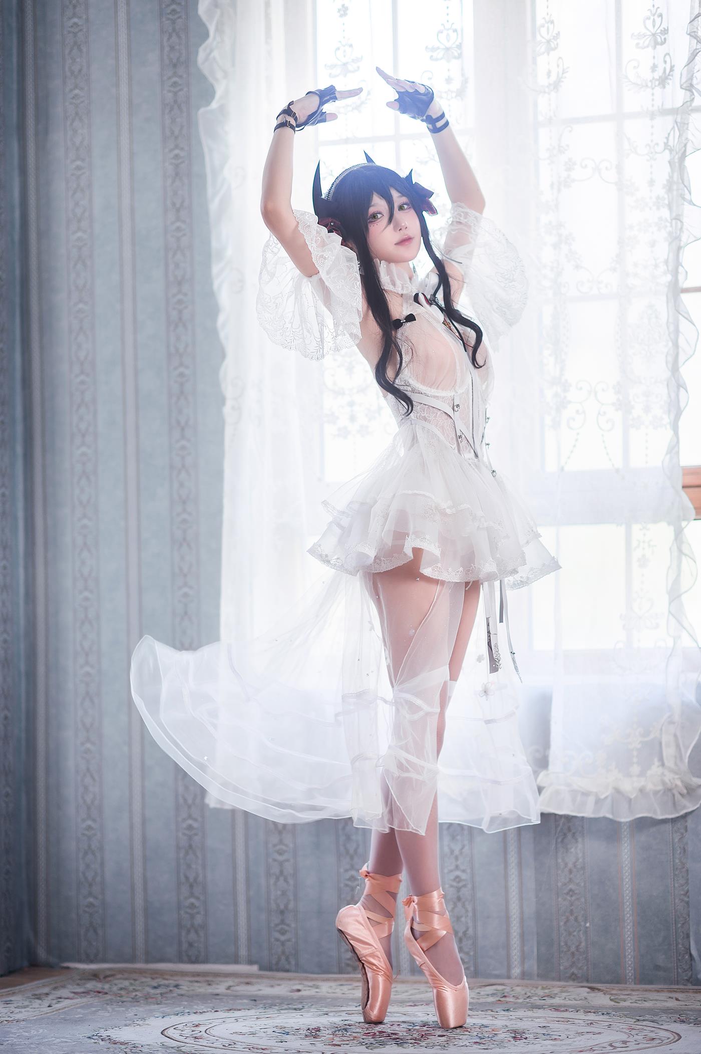 动漫博主阿包也是兔娘 明日方舟 伊内斯芭蕾 [25P/176MB]