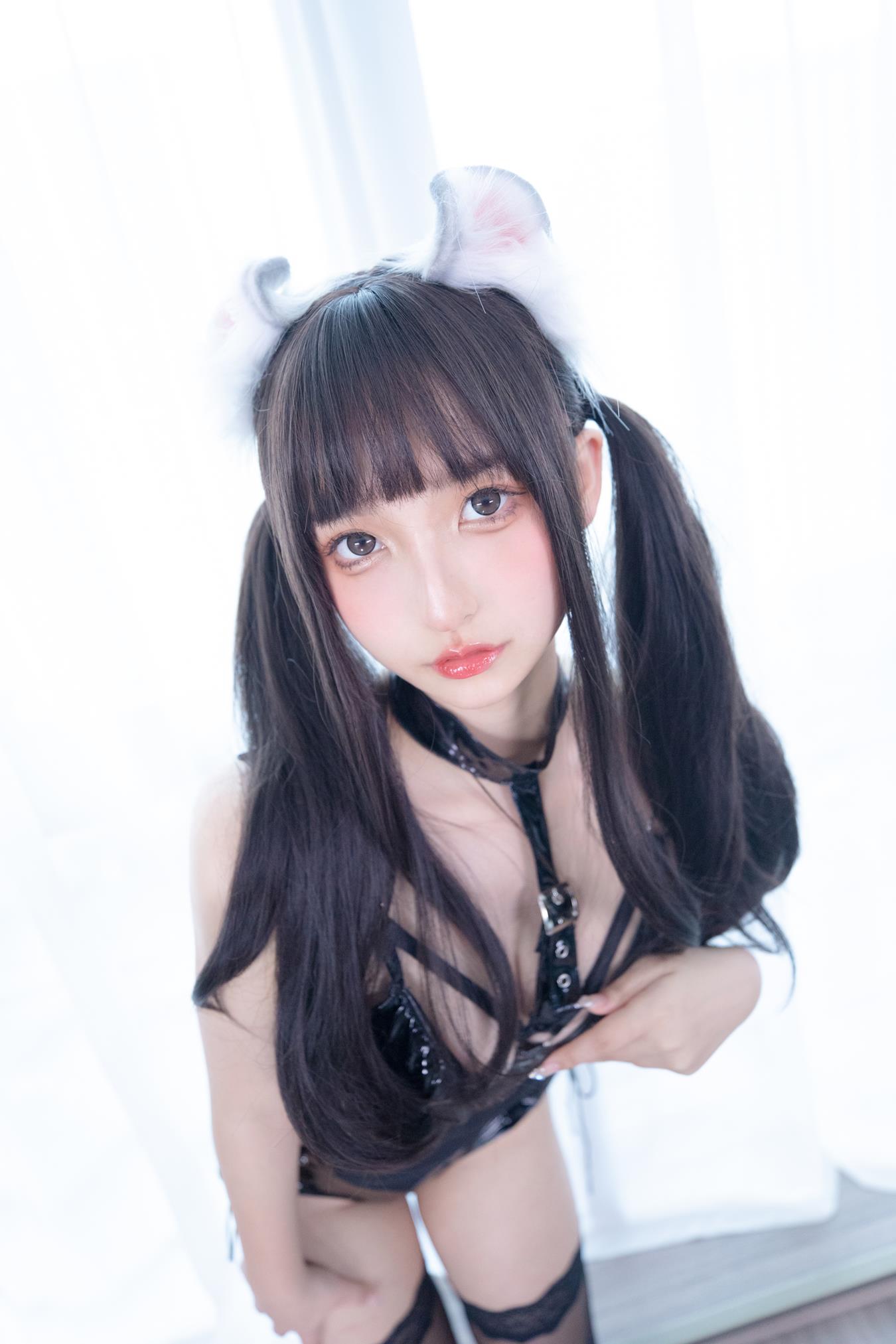 神楽板真冬 - 黑丝与黑胶[75P/167MB]