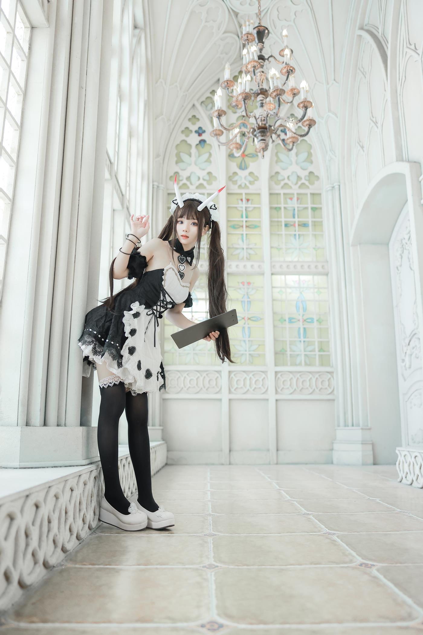 花柒Hana 能代女仆 [21P/323MB]