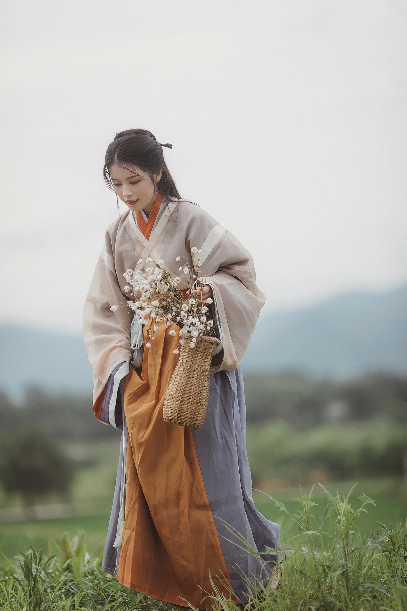 [YITUYU艺图语] 2022.01.14 野有蔓草 陶然 [22P/286MB]