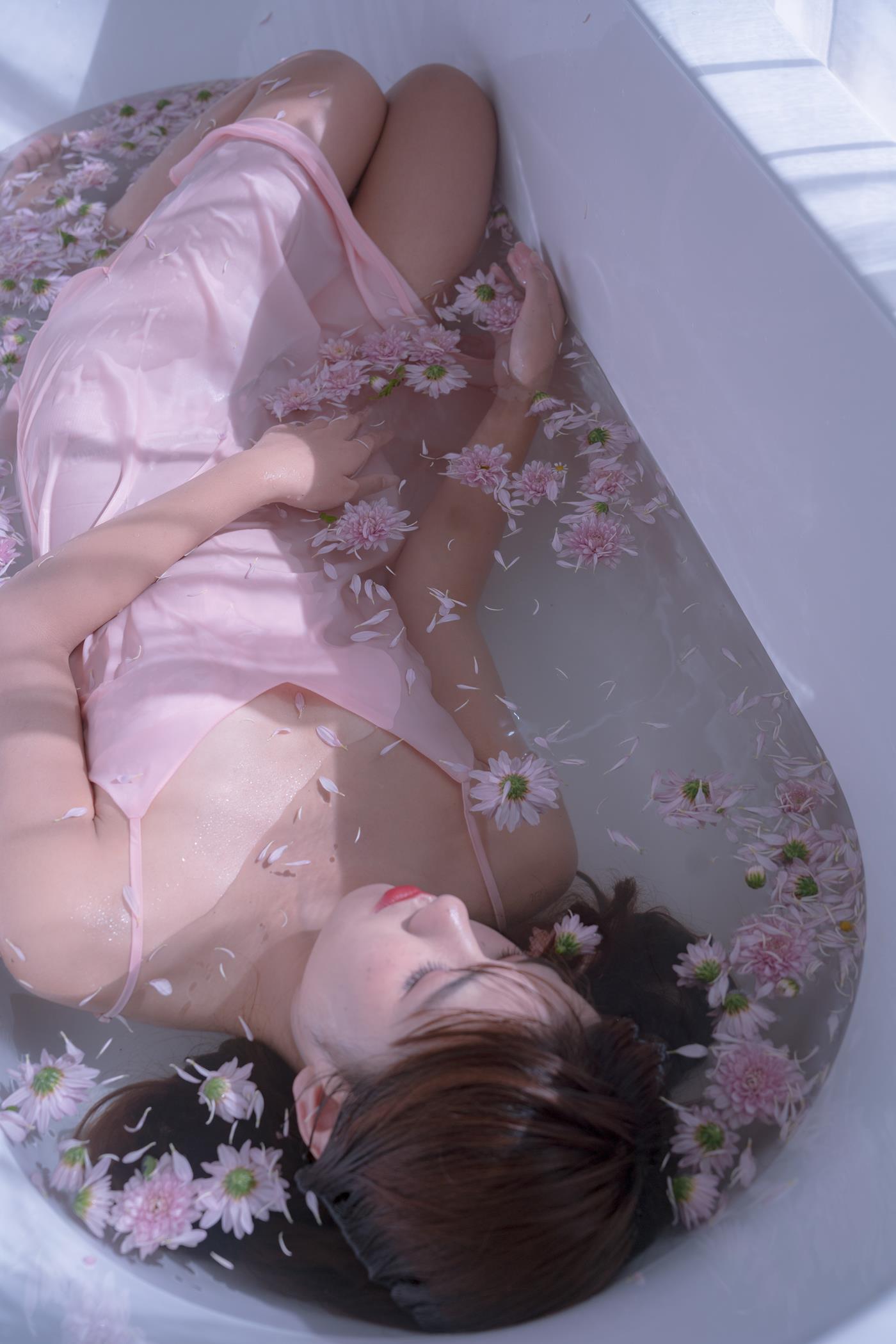 [YITUYU艺图语] 2021.11.22 少女梦 落痣_ [33P/648MB]