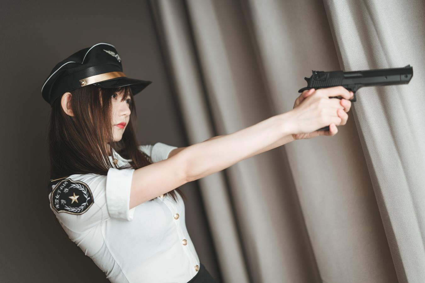 51酱 制服 [71P/399MB]