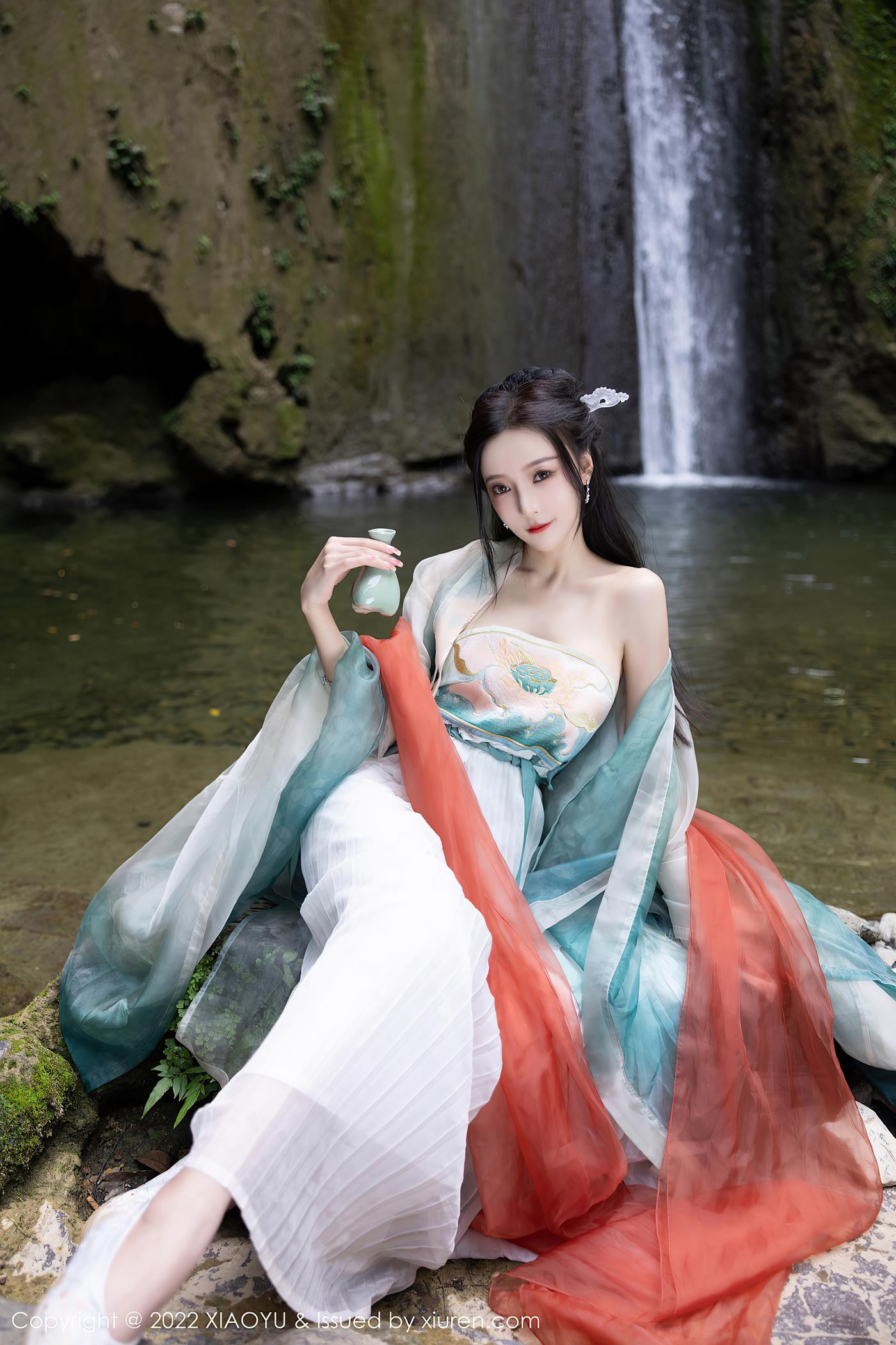 [XIAOYU语画界] 2022.10.25 VOL.889 王馨瑶yanni 杭州旅拍[93P/914MB]