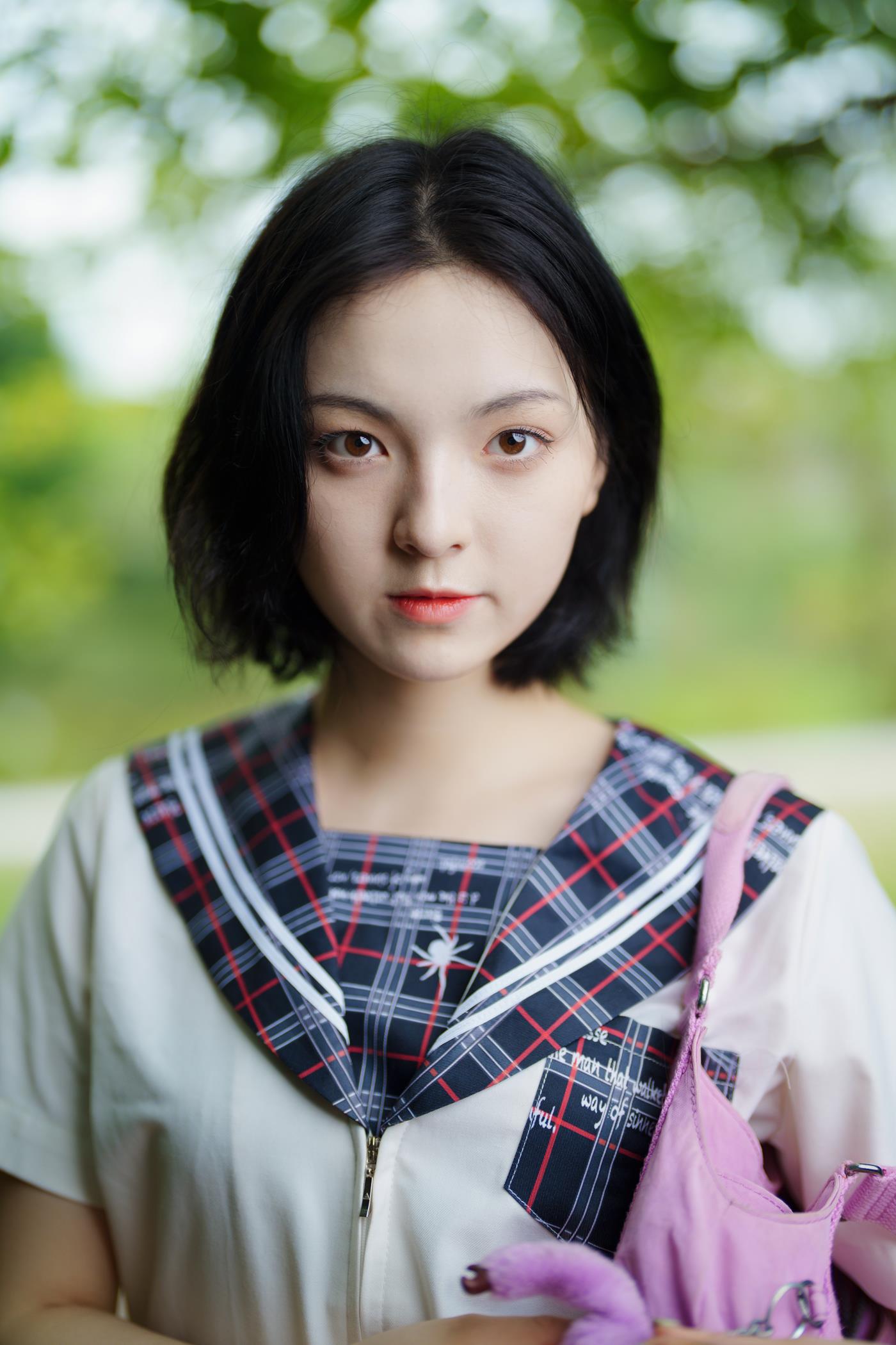 [YITUYU艺图语] 2021.11.12 花田里的JK少女 dudu [51P/1011M]
