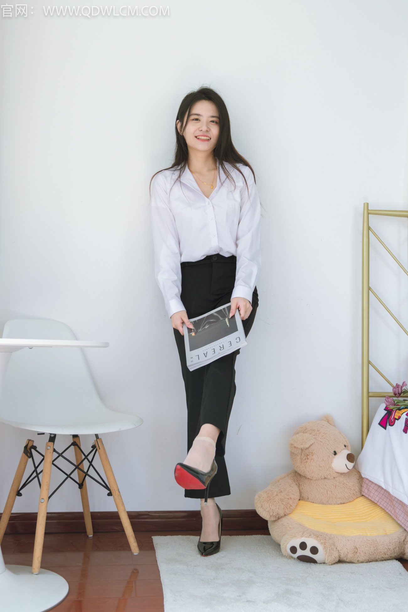 物恋传媒 NO.1333 然然-回忆的沙漏[147P/1V/3.85GB]