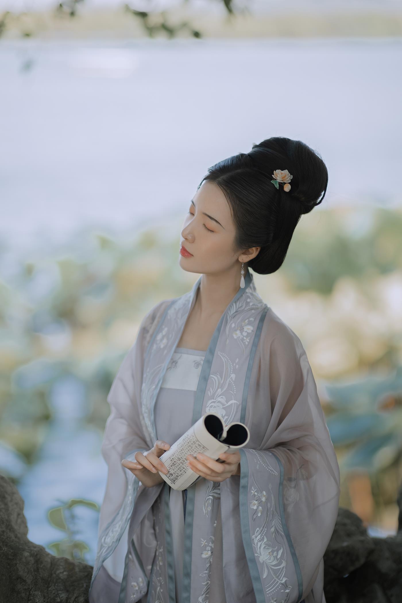 [YITUYU艺图语] 2021.11.13 秋日闲情 一只阿梦崽 [35P/220MB]