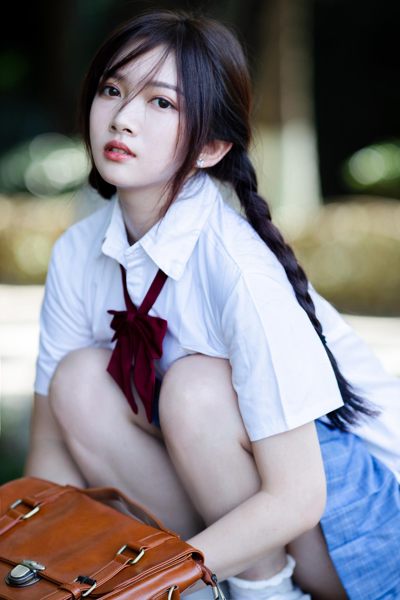 [YITUYU艺图语] 2021.12.06 初夏的少女 丹妮 [22P/276MB]