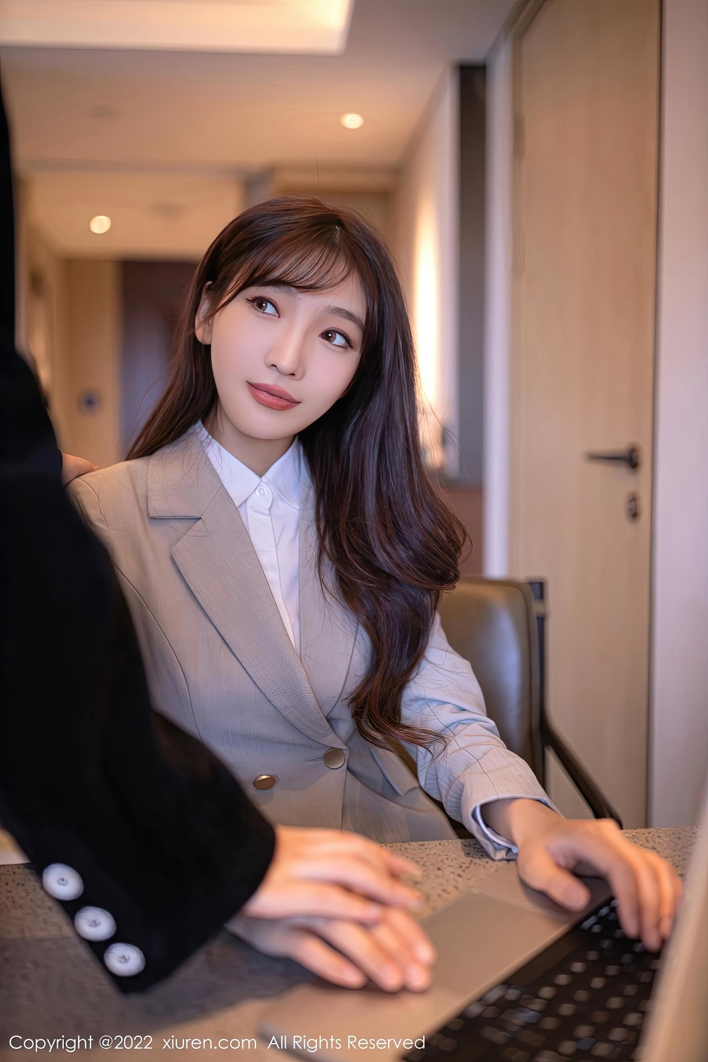 [Xiuren秀人网]2022.11.10 NO.5840 陆萱萱[79+1P/544MB]