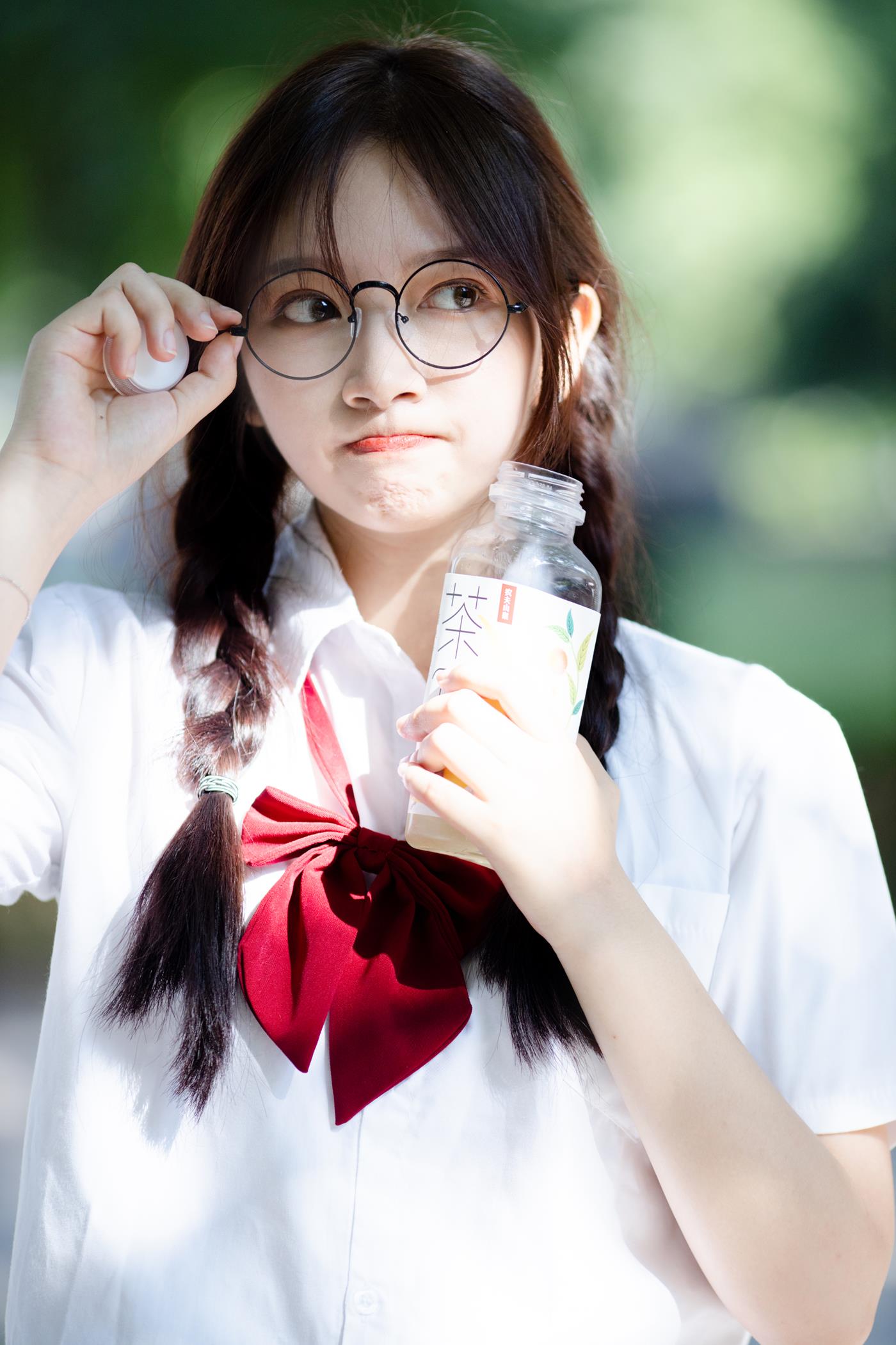 [YITUYU艺图语] 2021.12.06 初夏的少女 丹妮 [22P/276MB]