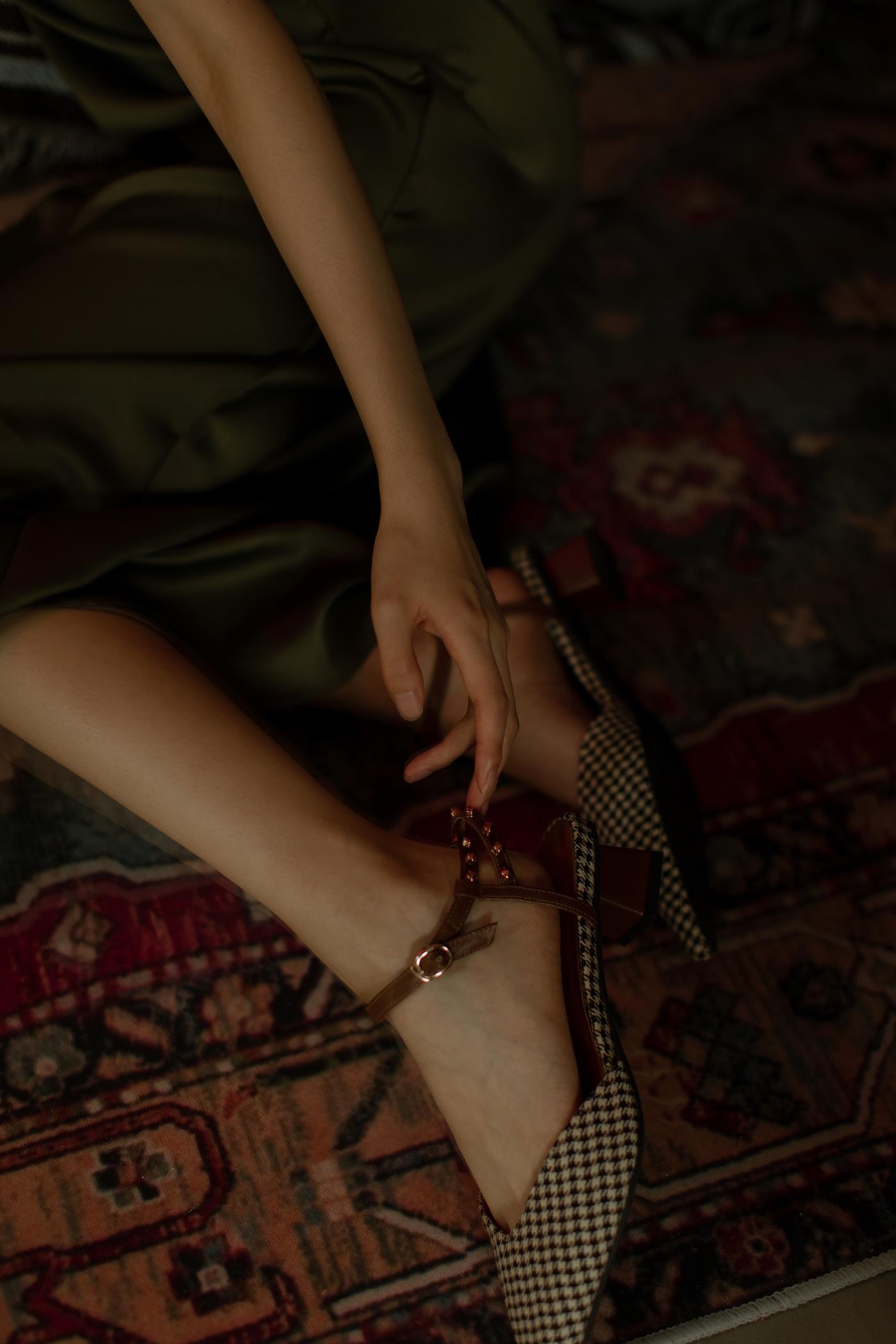 [YITUYU艺图语] 2021.12.08 奥菲利亚 Miya怡君 [22P/319MB]