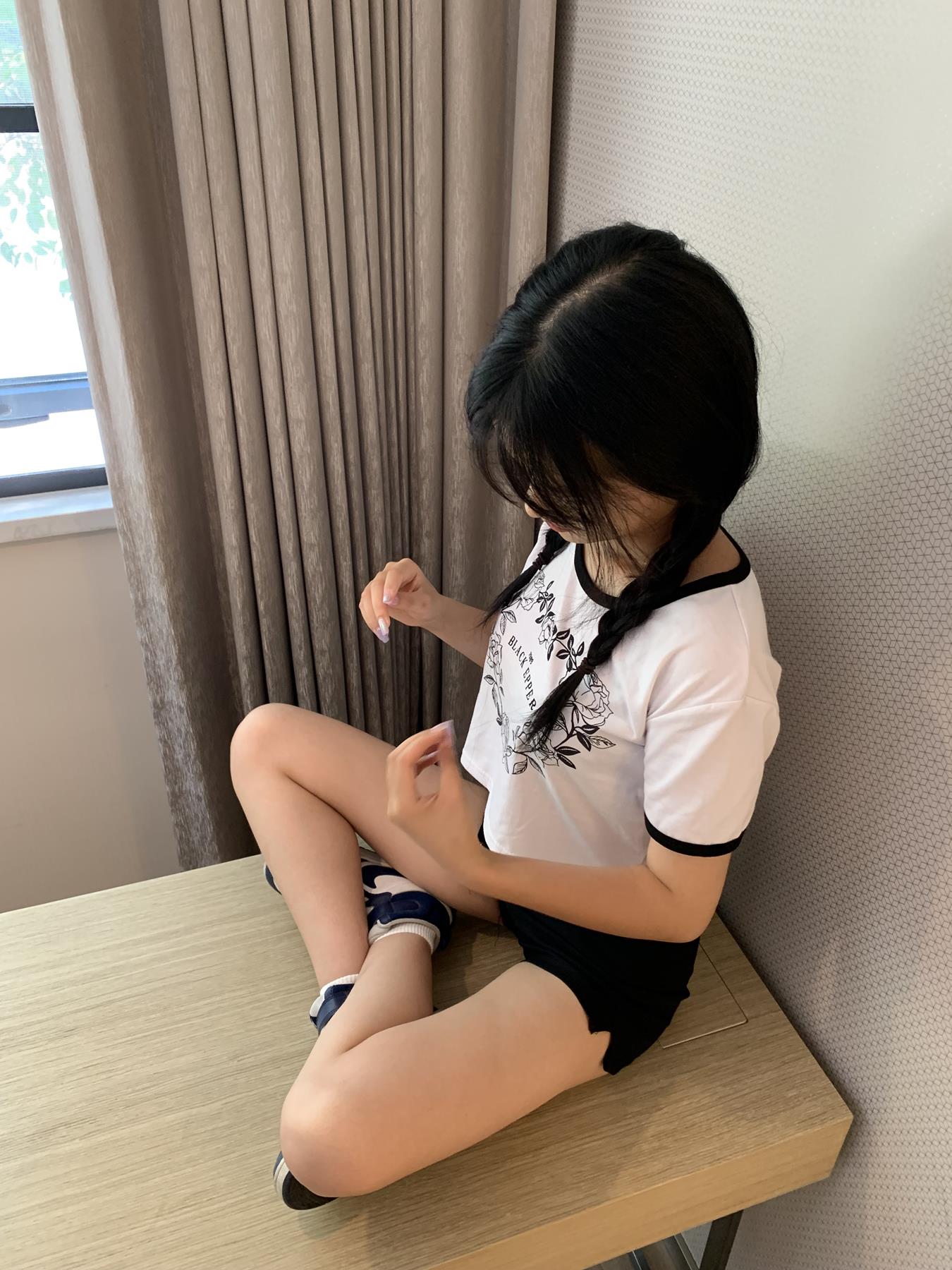 [誉铭传媒]袜足摄影 2022年《9月整合福利》[128P/7V/702MB]