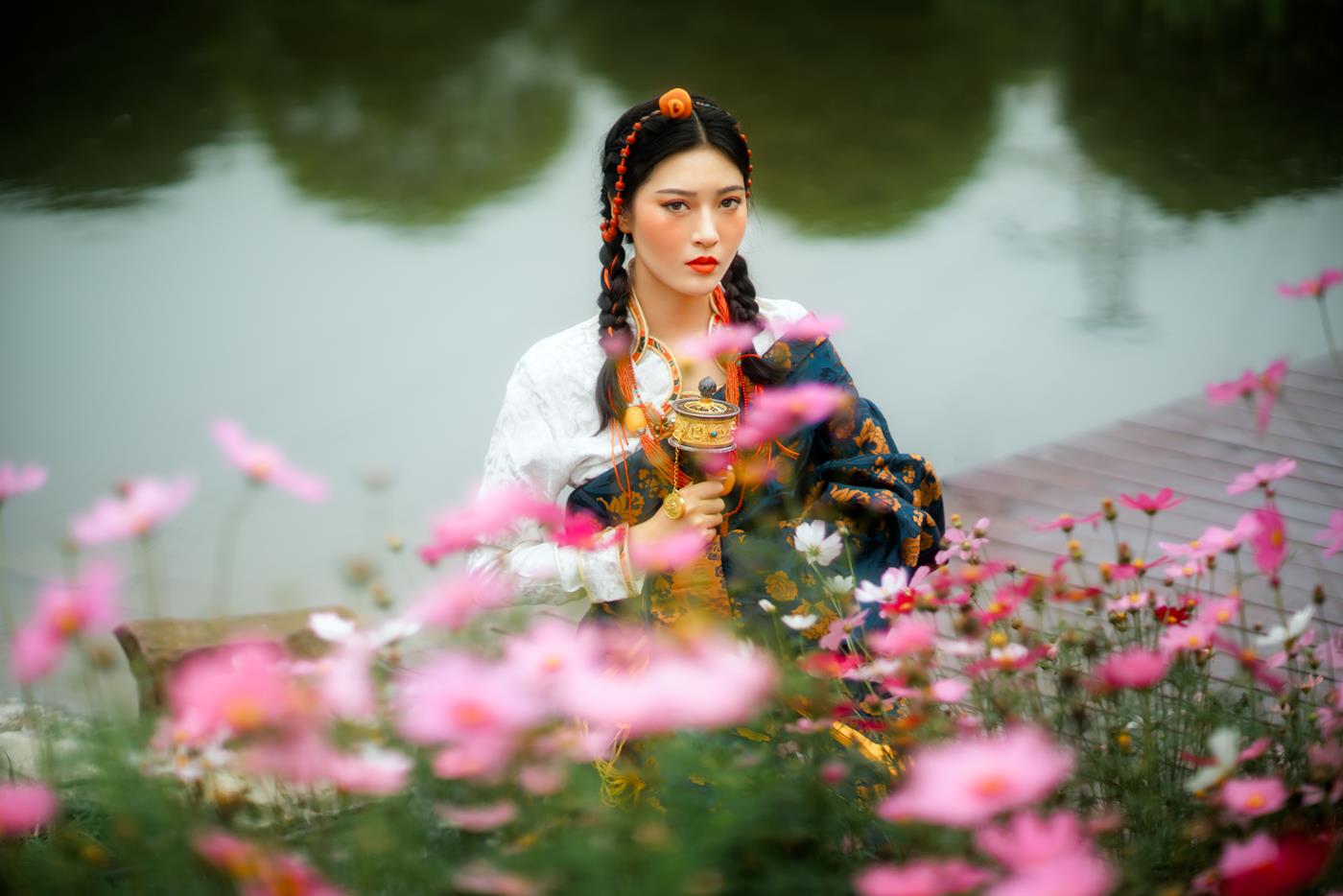 [YITUYU艺图语] 2022.01.10 格桑花开 明月 [36P/484MB]