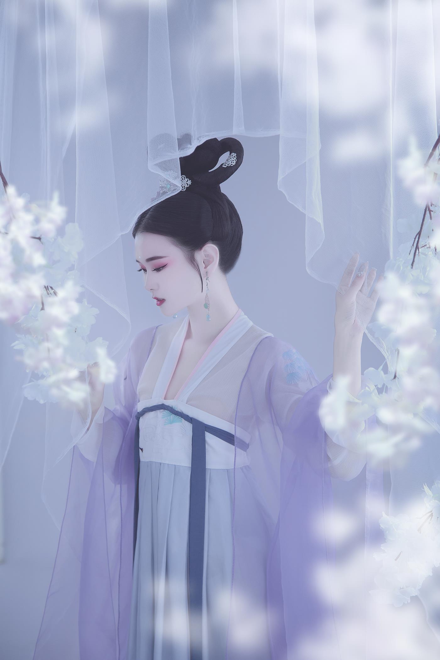 [YITUYU艺图语] 2021.12.13 绣幕芙蓉 娜宝 [22P/242MB]