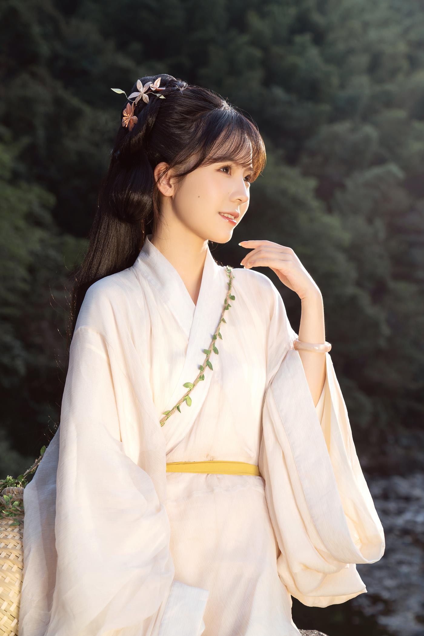 [YITUYU艺图语] 2021.12.25 采茶少女 木骨- [23P/751MB]