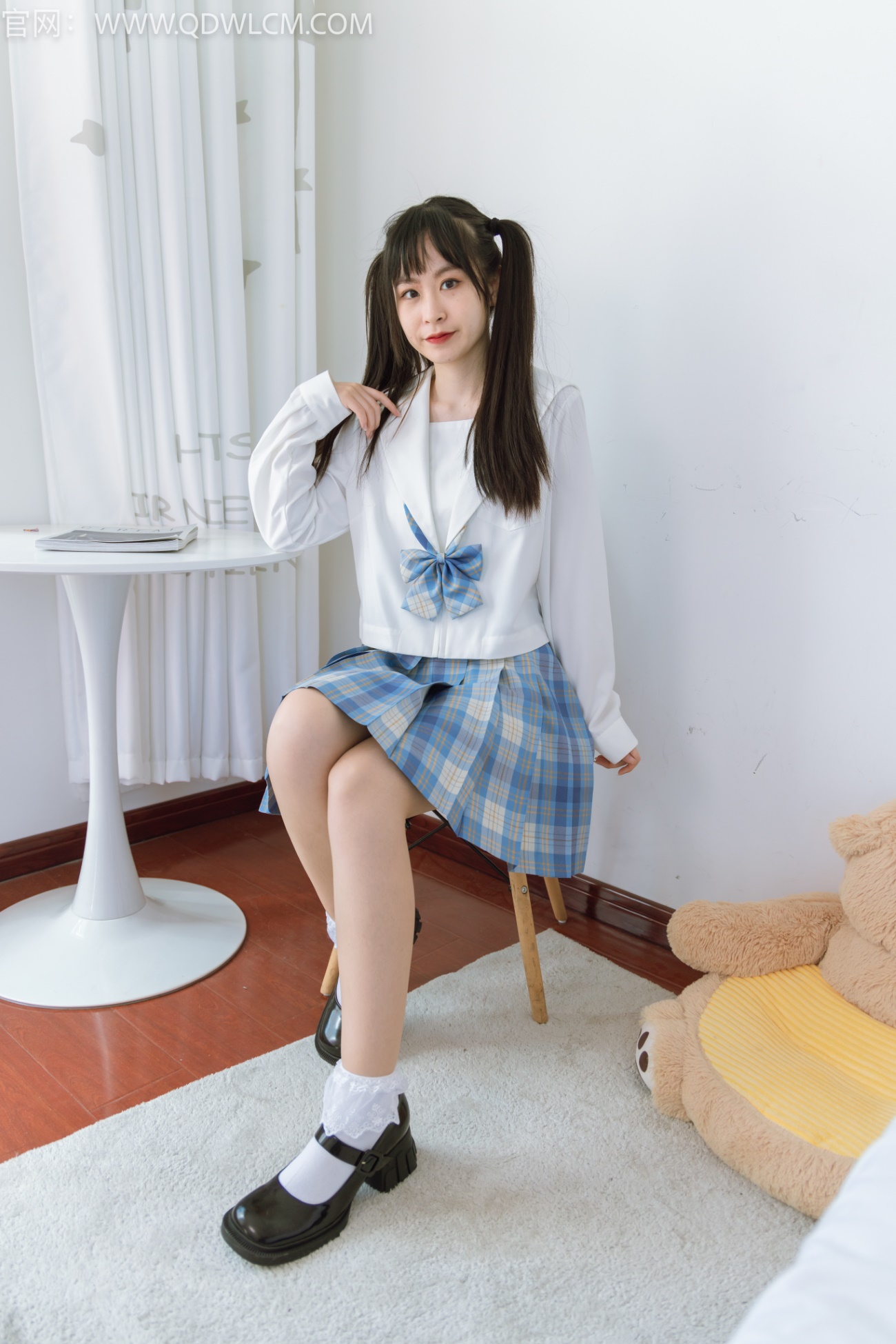 物恋传媒 NO.1342 兮兮-奔赴星空[180P/1V/4.72GB]