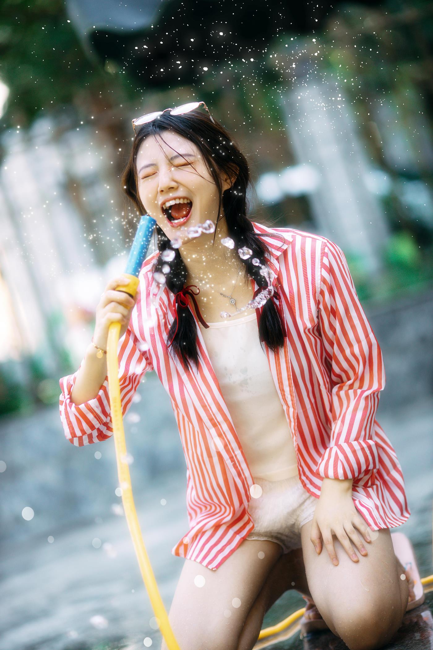 [YITUYU艺图语] 2021.11.30 后院水花 黎美汐 [42P/104MB]