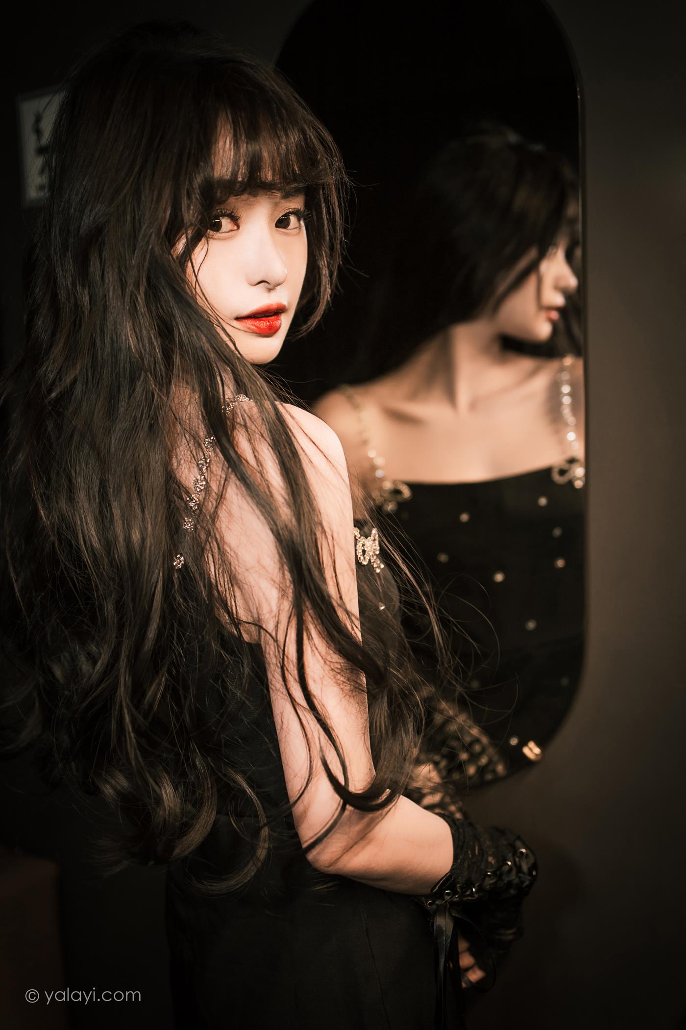 [YALAYI雅拉伊] 2022.11.22 NO.986 一丝忧郁 小亭[46P/514MB]