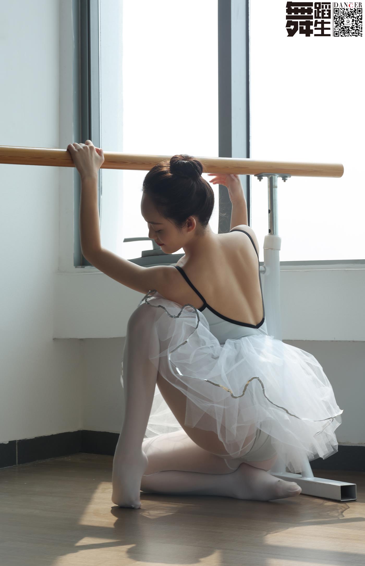 [GALLI嘉丽]舞蹈生日记 128 2022.04.08 阳光芭蕾[47P/307MB]