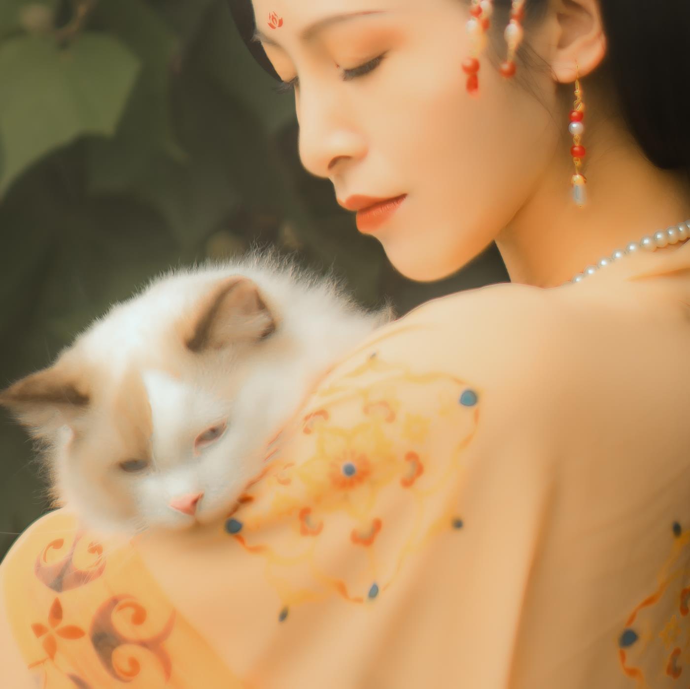 [YITUYU艺图语] 2021.11.18 芙蓉词 修水凝花 [38P/515MB]