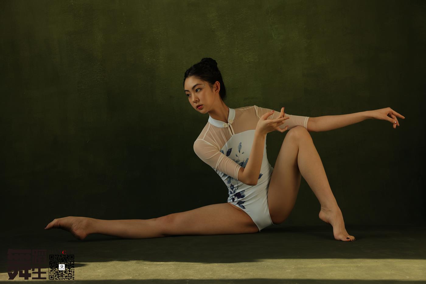 舞蹈生日记 119 画 [46P/327MB]