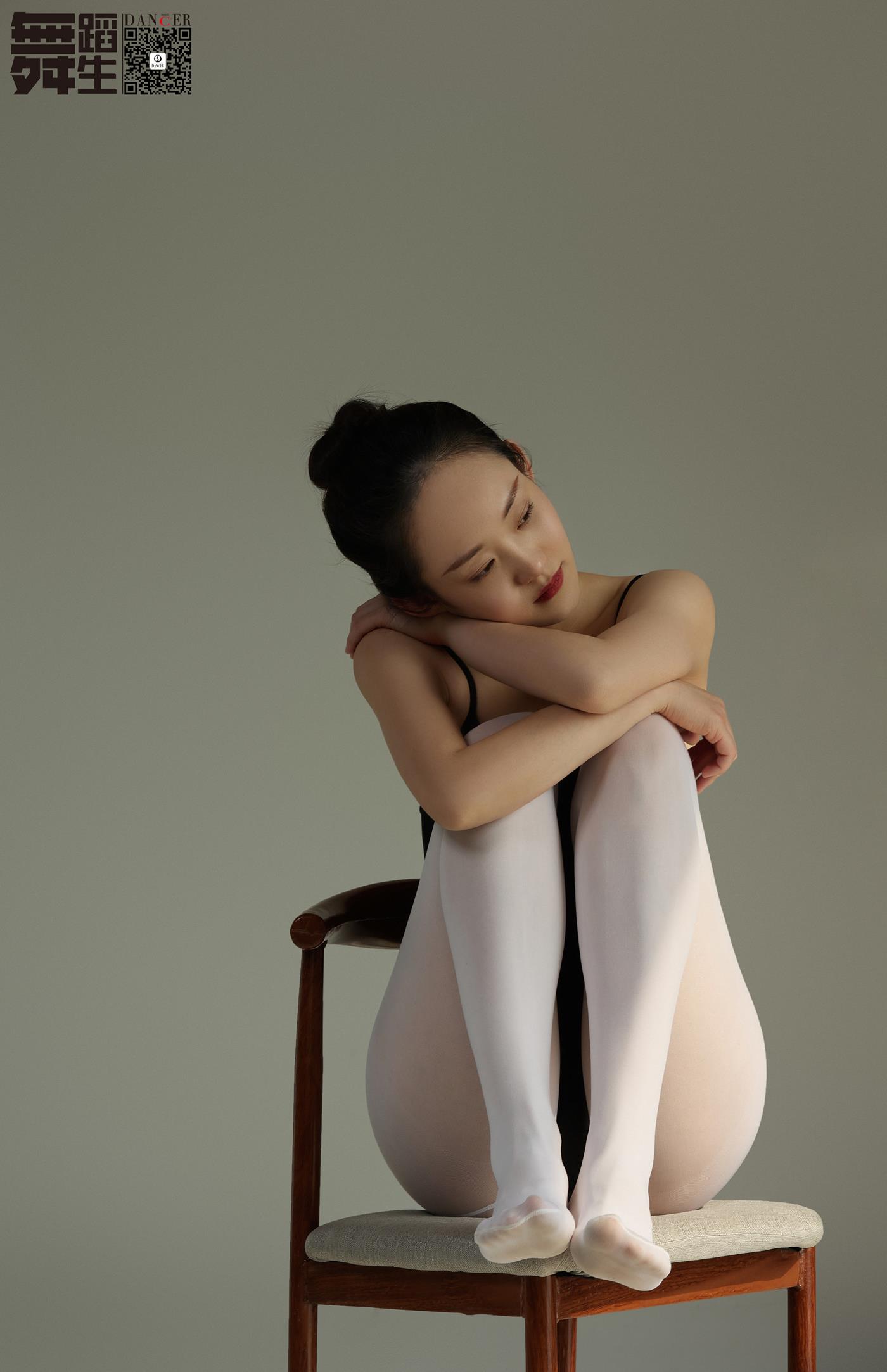 [GALLI嘉丽]舞蹈生日记 128 2022.04.08 阳光芭蕾[47P/307MB]