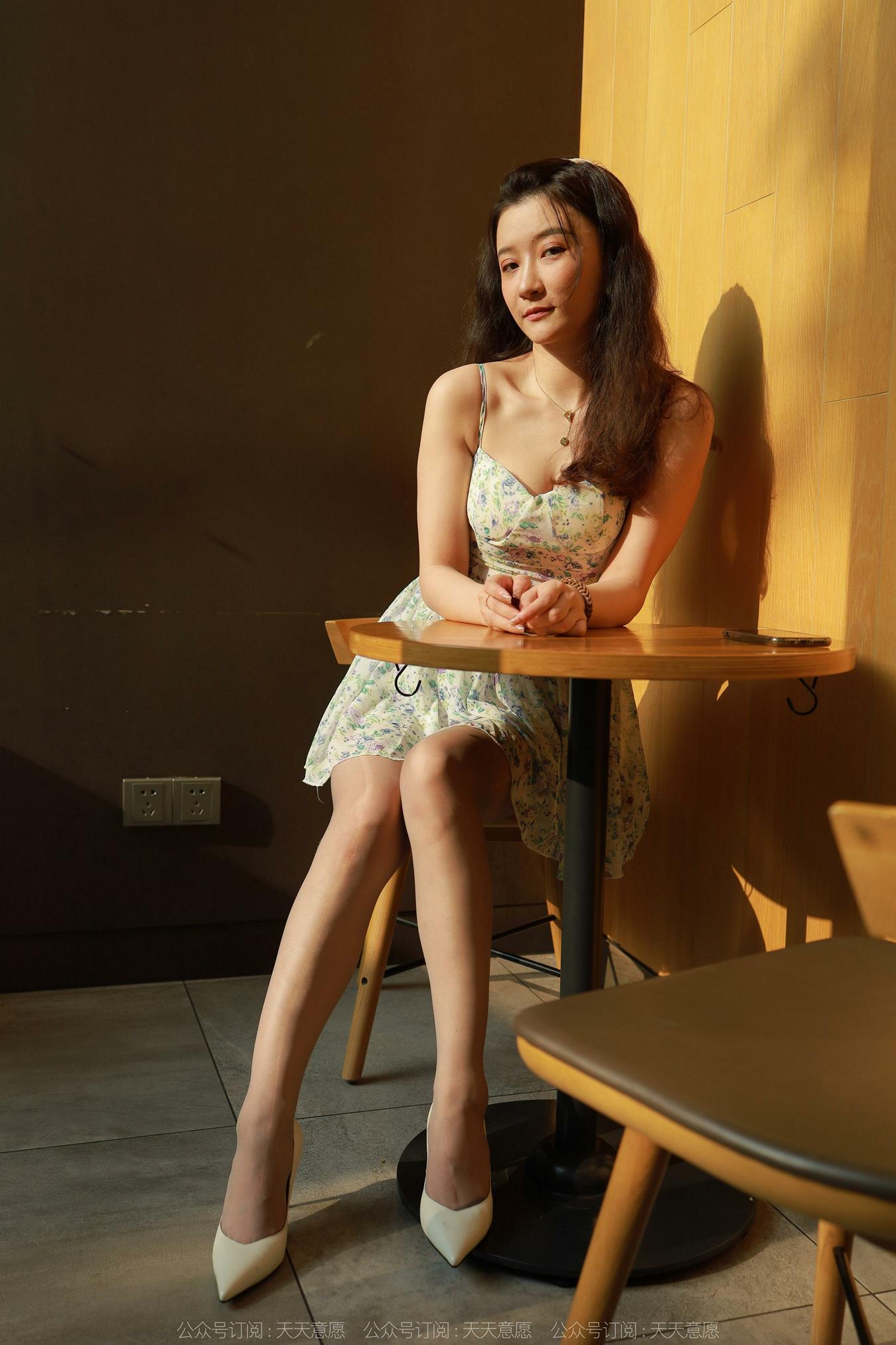 [IESS异思趣向] 2022.06.27 丝享家1130：秋秋《下午奶茶》[78P/110MB]