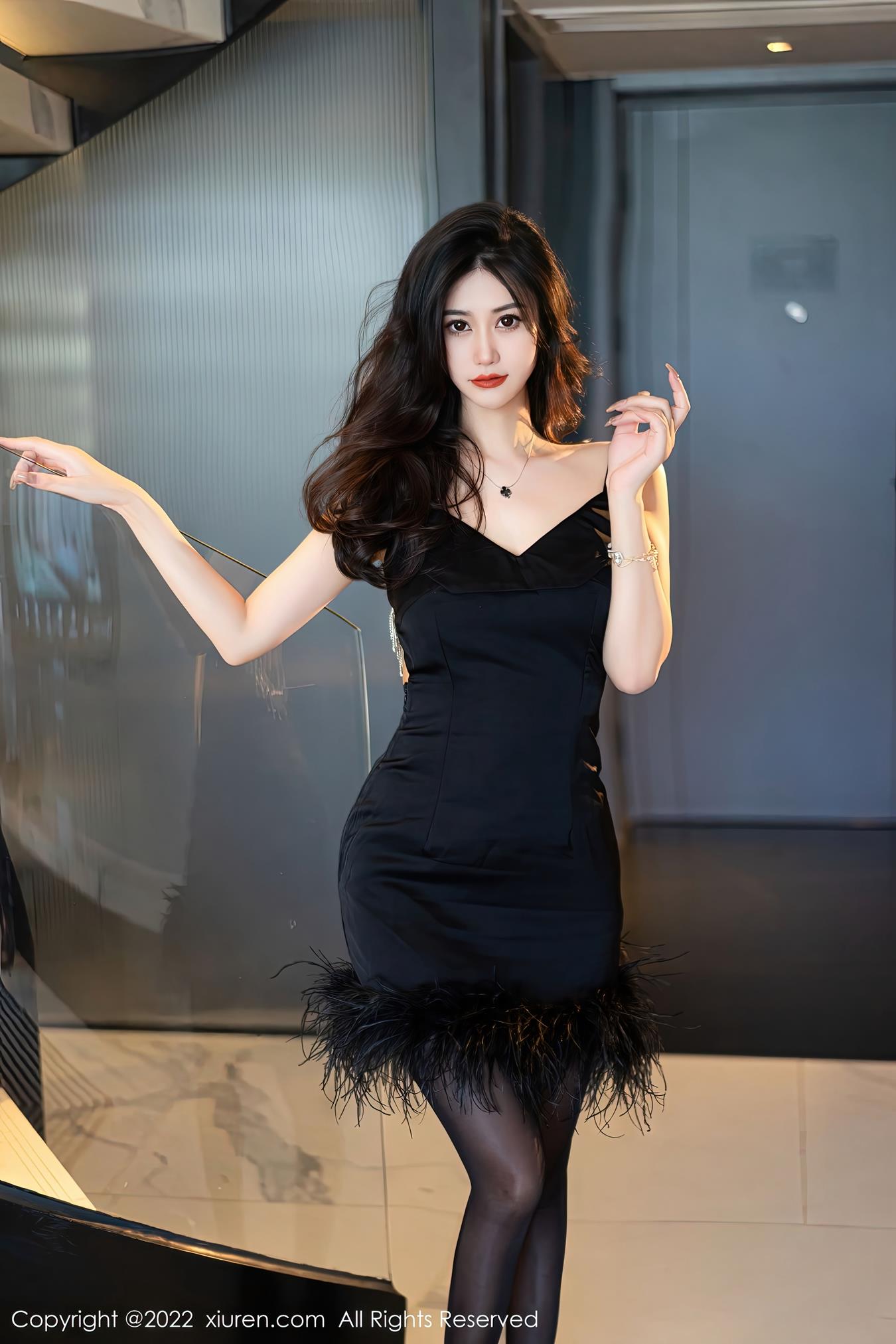 [Xiuren秀人网]2022.11.24 NO.5906 laura阿姣[91+1P/678MB]